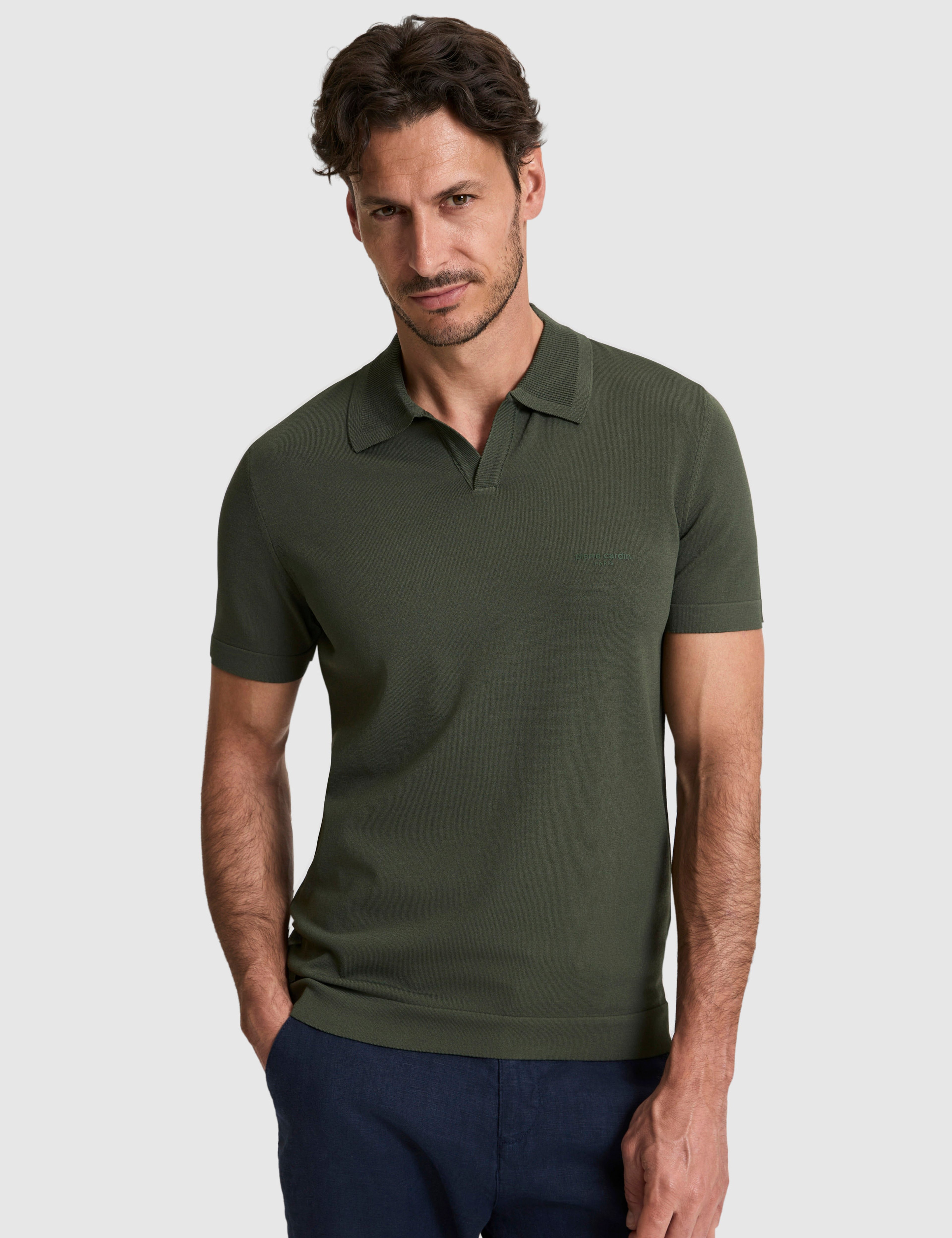Ekru Slim Fit Apaş Yaka Triko Tişört - Image 1