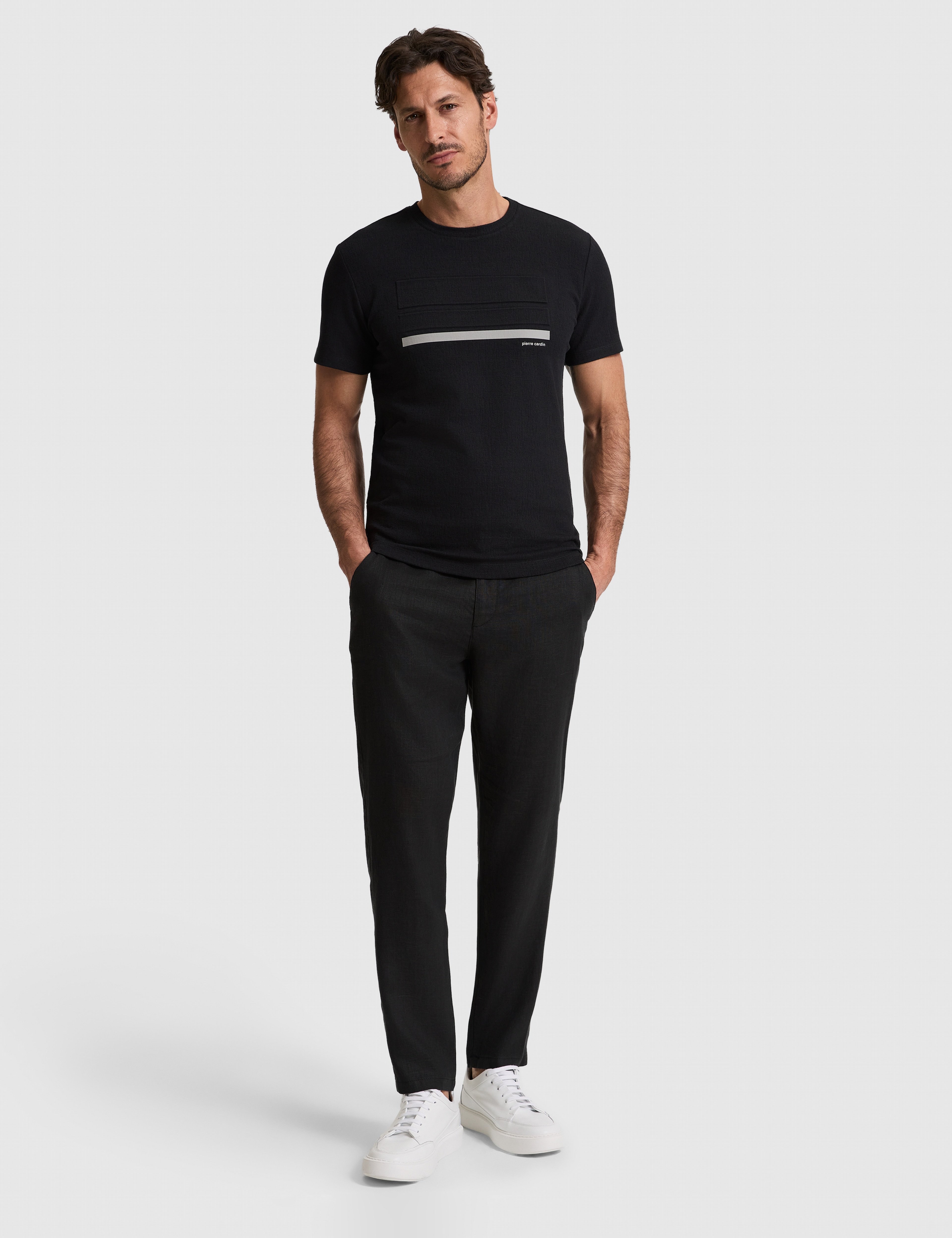 Siyah Slim Fit  Bisiklet Yaka Tişört