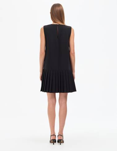 Siyah Regular Fit Dokuma Elbise