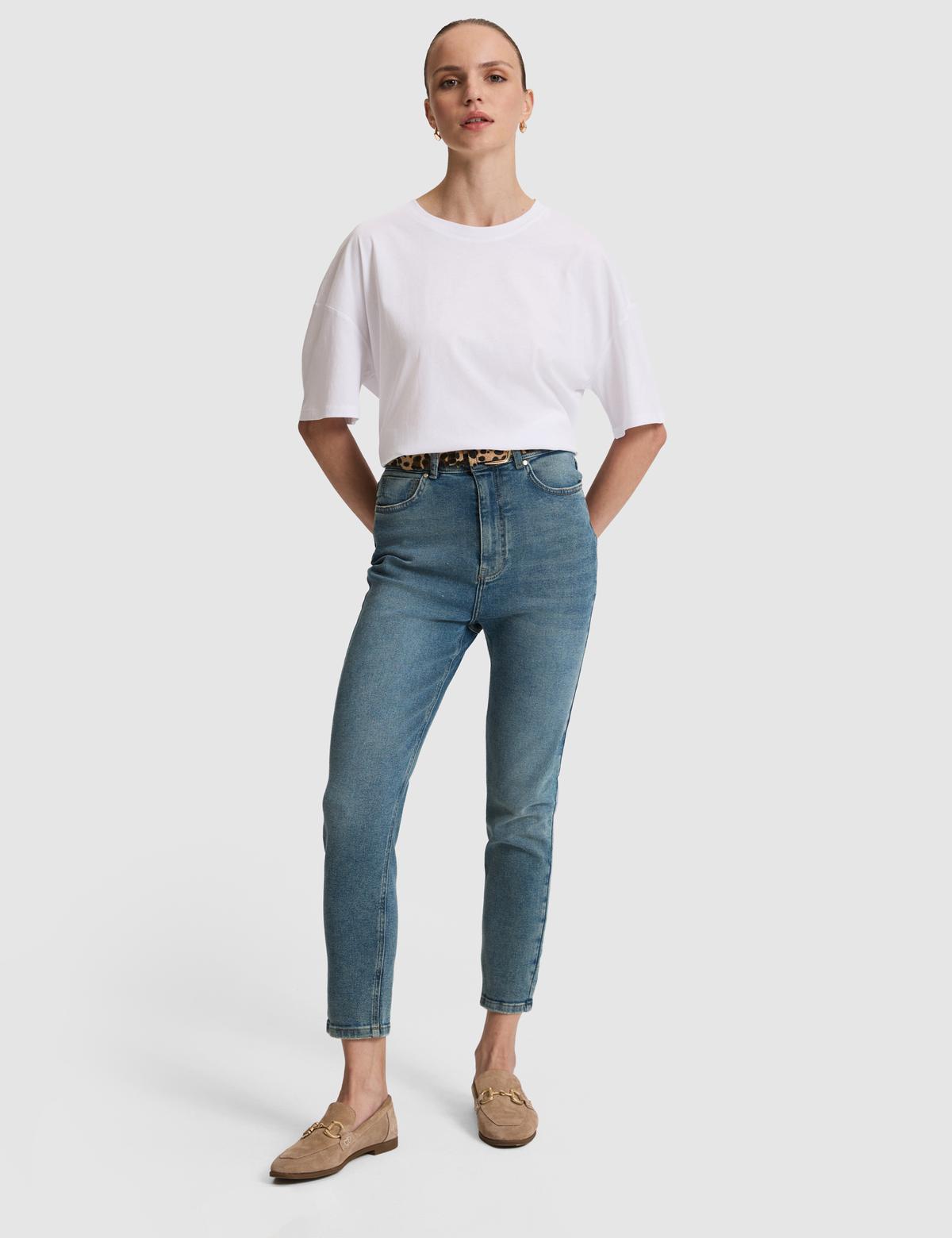 Beyaz Oversize Bisiklet Yaka Tişört - 50325455007