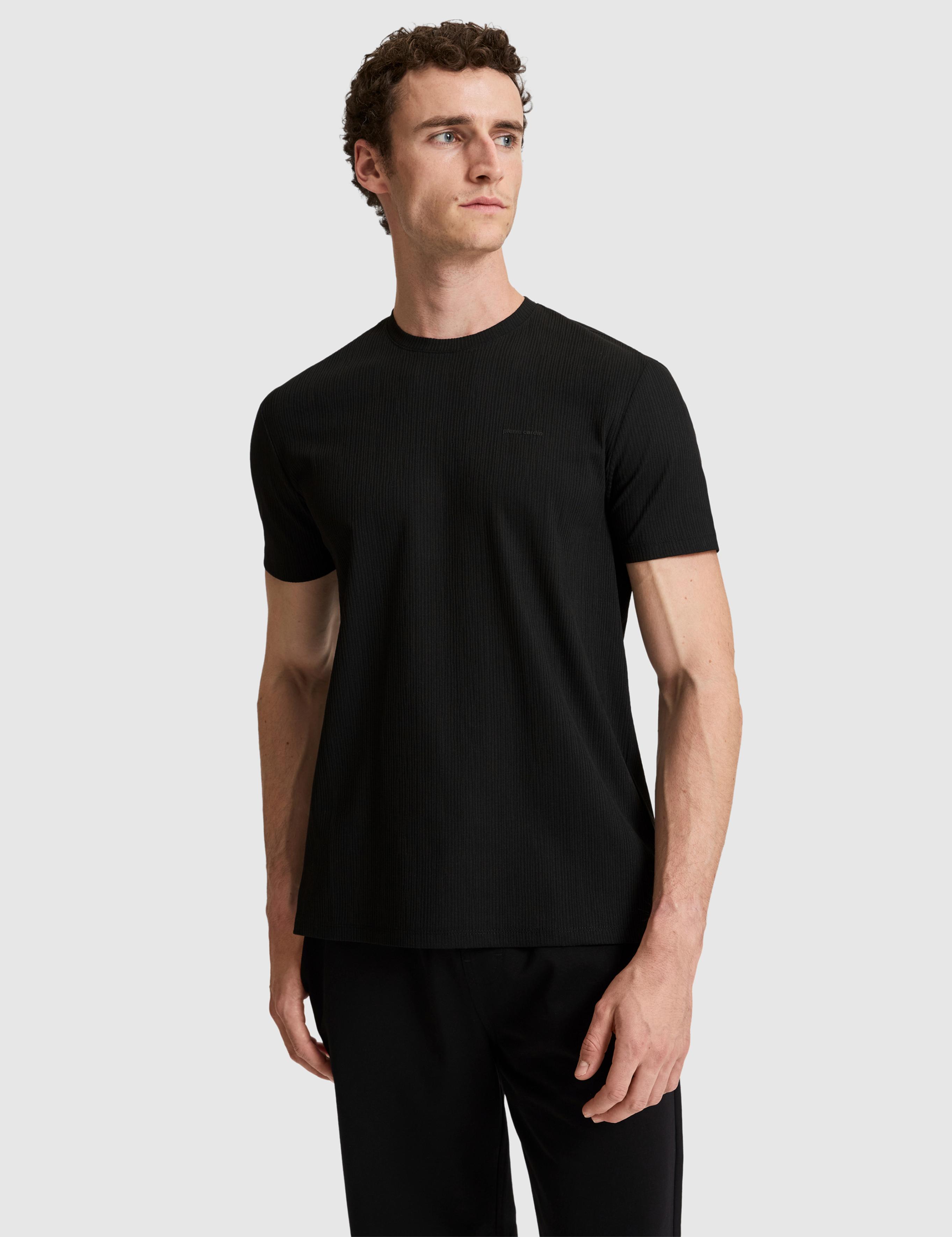 Siyah Regular Fit Bisiklet Yaka Tişört