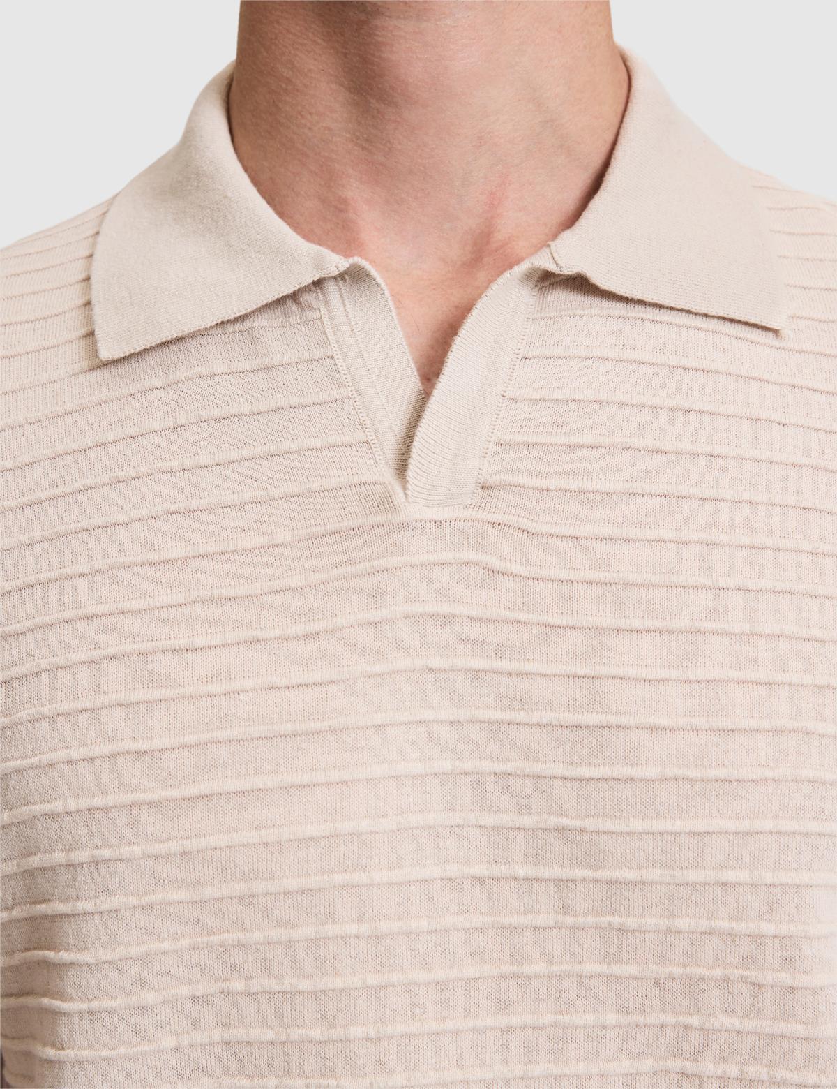 Bej Slim Fit Keten Karışmlı Apaş Yaka Triko Tişört - 50320799007