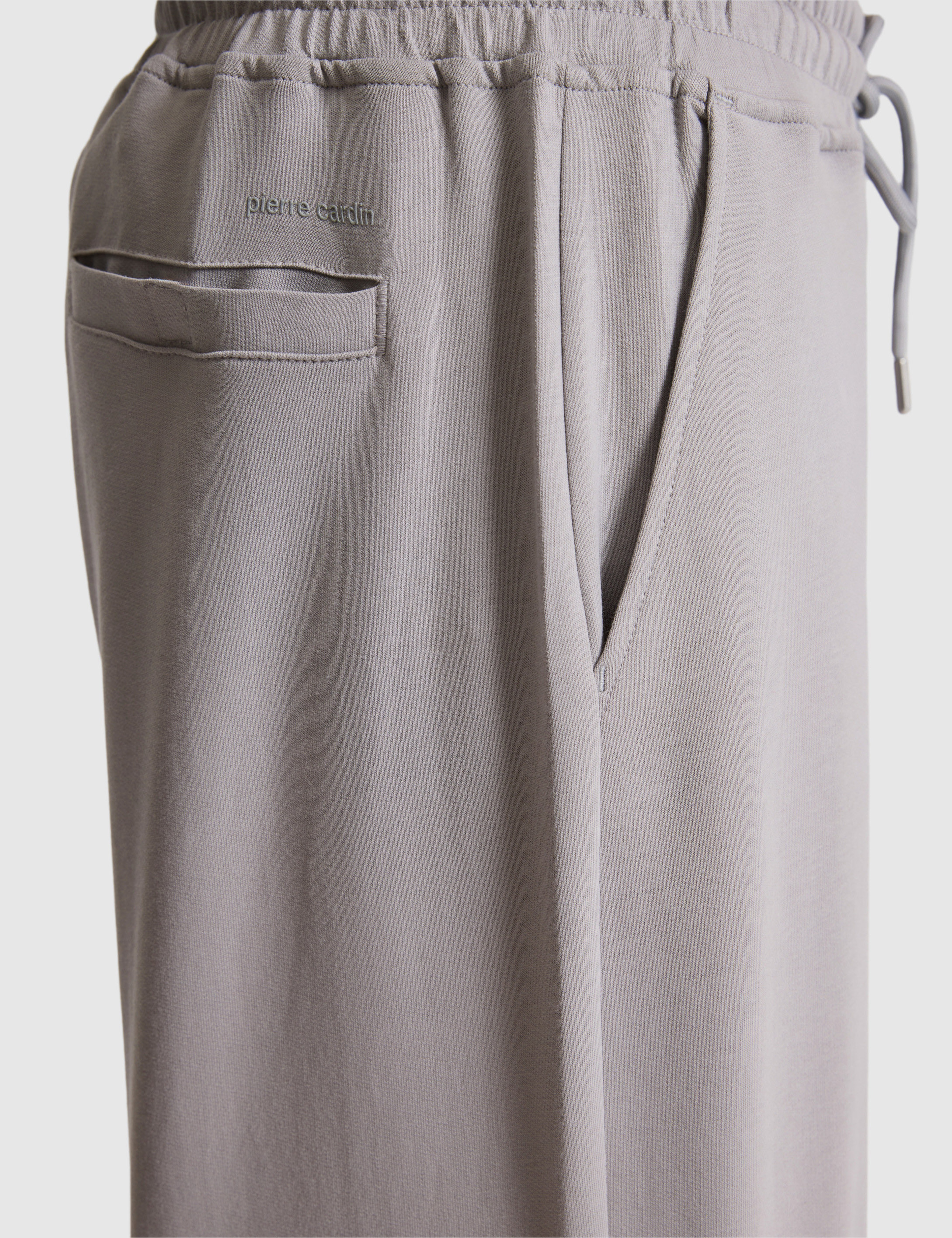 Gri Comfort Fit Örme Şort - Image 6