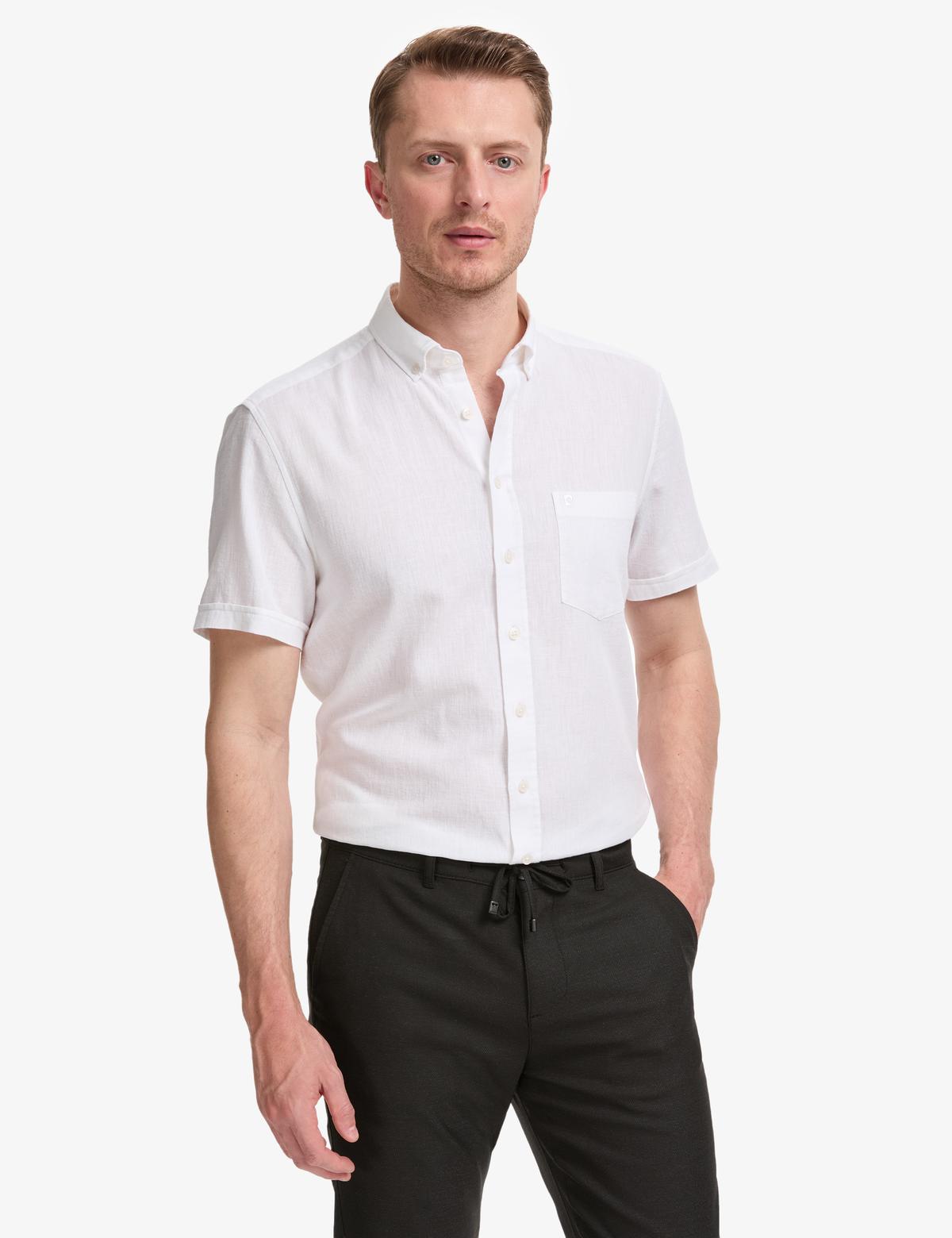 Beyaz Keten Karışımlı Regular Fit Kısa Kollu Gömlek
