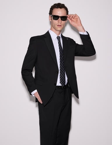 Siyah Slim Fit %100 Yün Mono Yaka Takım Elbise