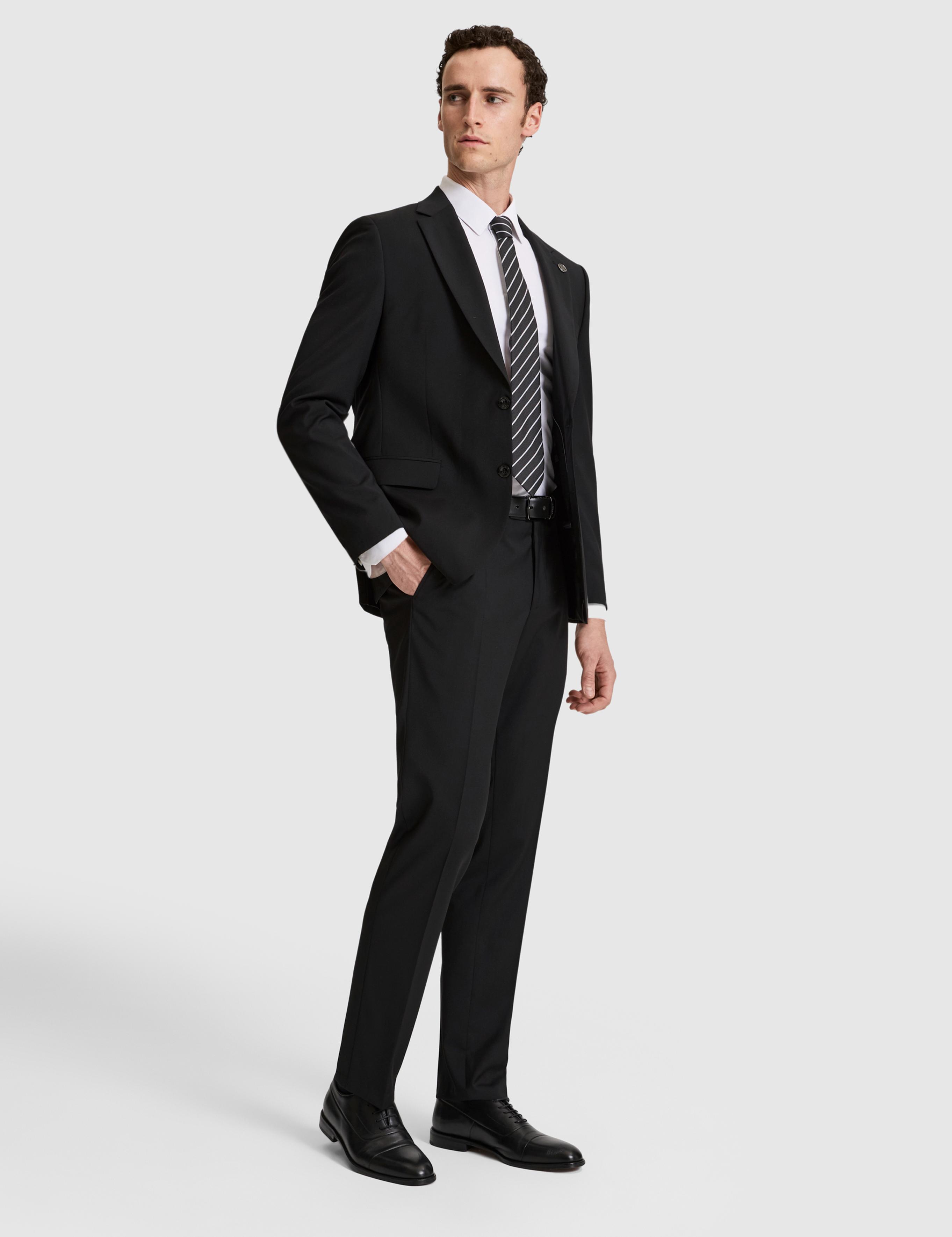 Siyah Slim Fit %100 Yün Mono Yaka Takım Elbise