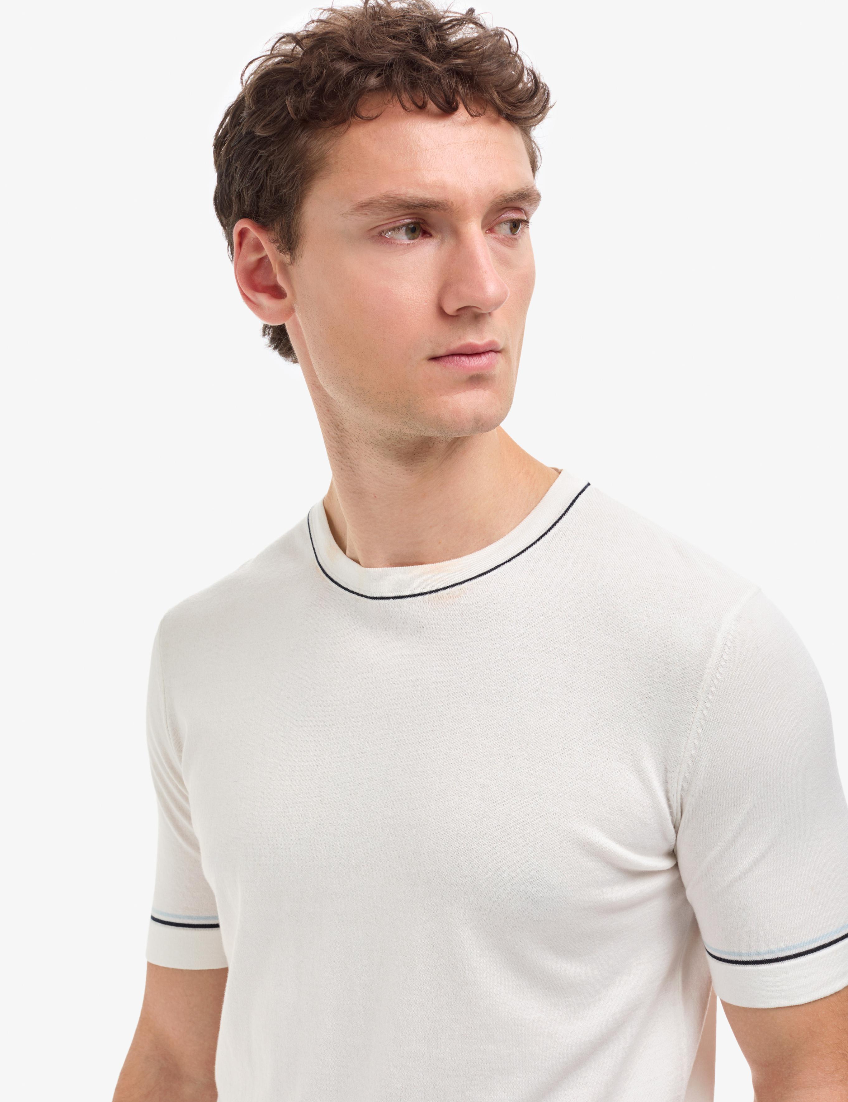 Ekru Slim Fit %100 Pamuk Bisiklet Yaka Triko Tişört