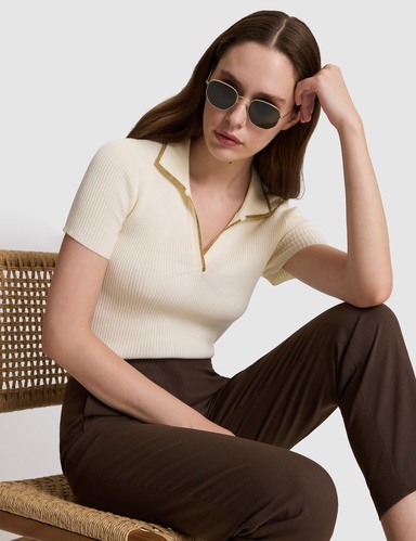 Ekru Comfort Fit Polo Yaka Triko Tişört