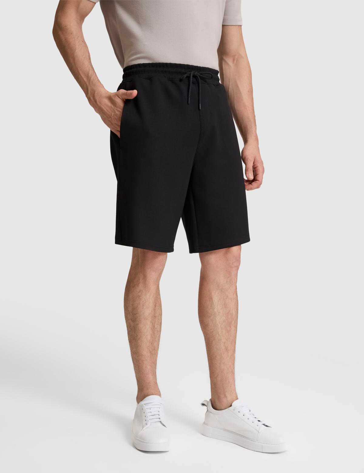 Siyah Comfort Fit Örme Şort - 50332490006