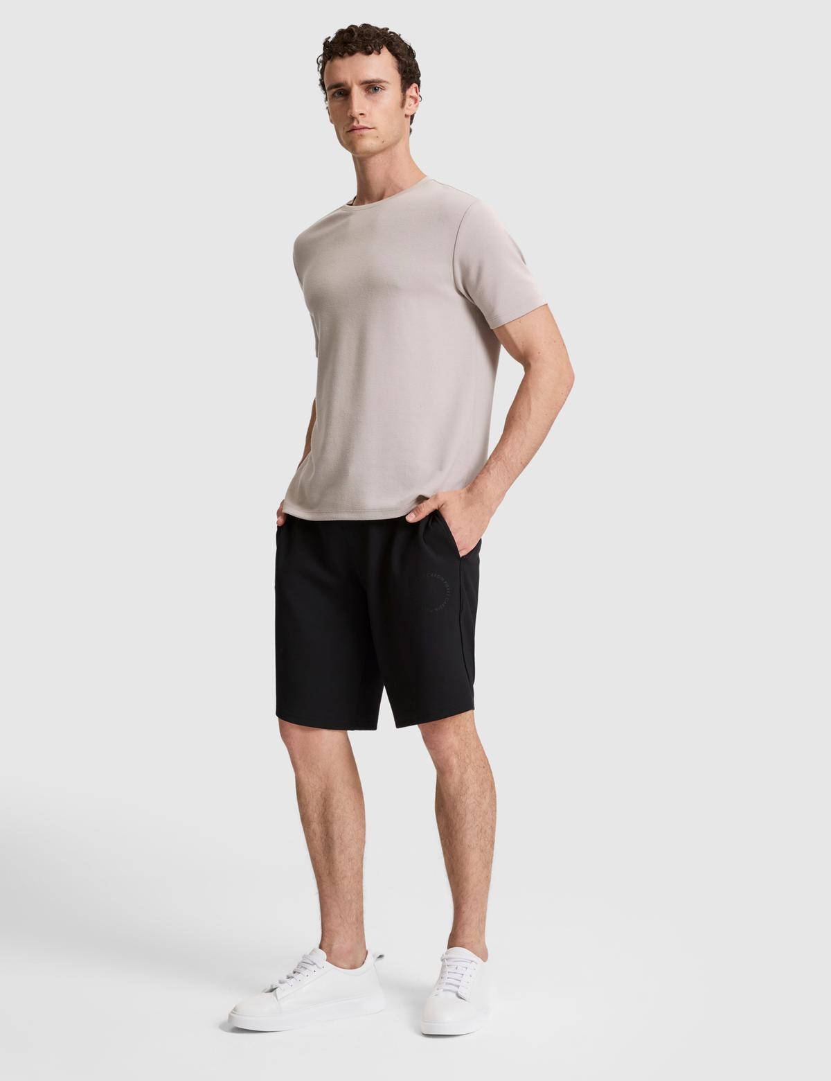 Siyah Comfort Fit Örme Şort - 50332490006