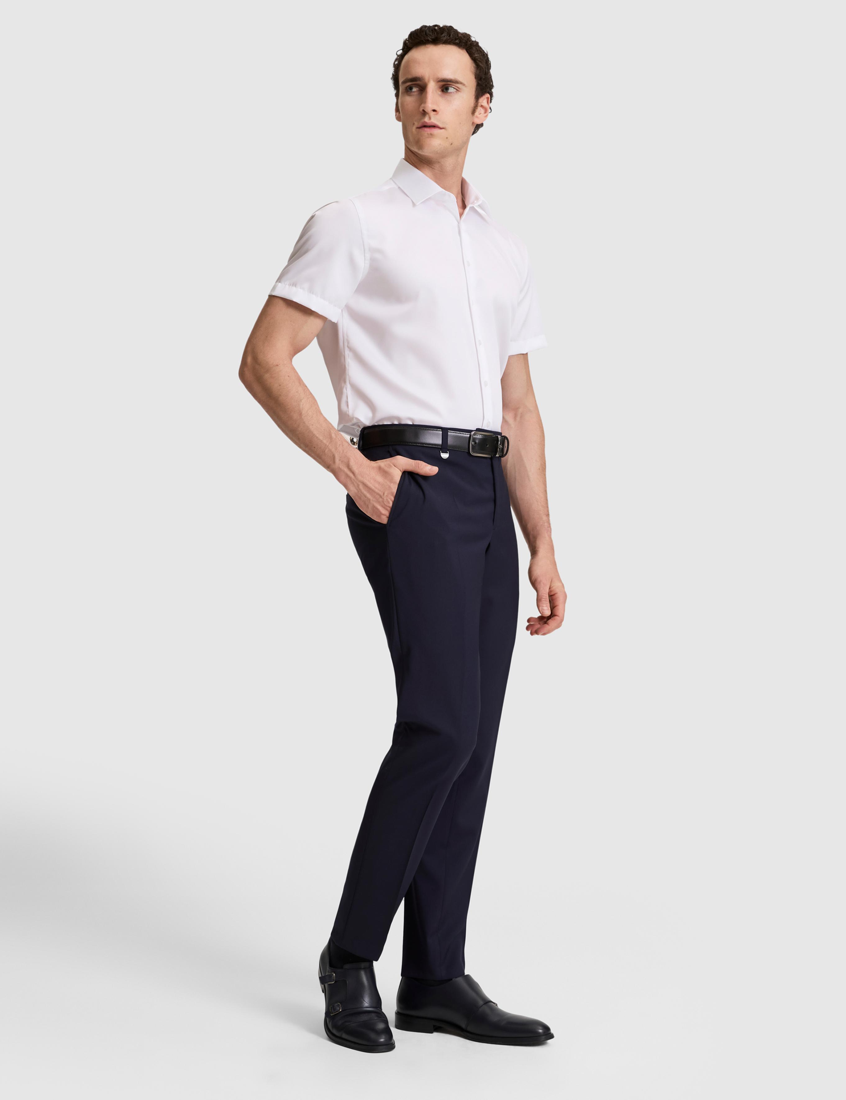 Beyaz Non İron Kolay Ütülenebilir Regular Fit Kısa Kollu Basic Gömlek