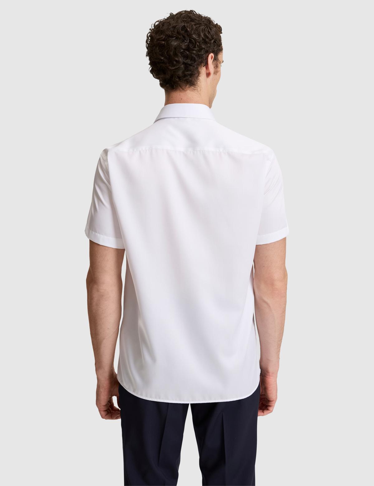 Beyaz Non İron Kolay Ütülenebilir Regular Fit Kısa Kollu Basic Gömlek - 50325154007