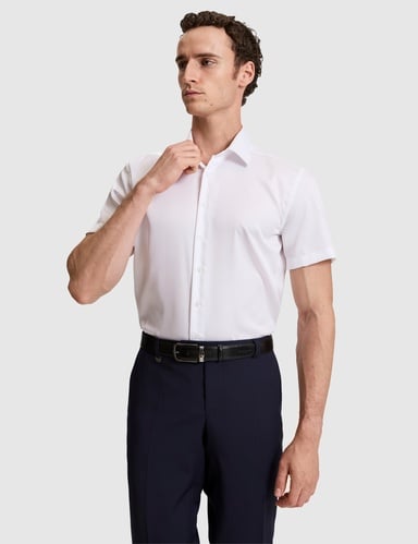 Beyaz Non İron Kolay Ütülenebilir Regular Fit Kısa Kollu Basic Gömlek