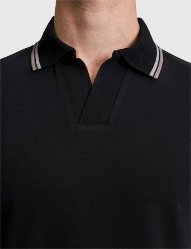 Siyah Slim Fit %100 Pamuk Apaş Yaka Tişört