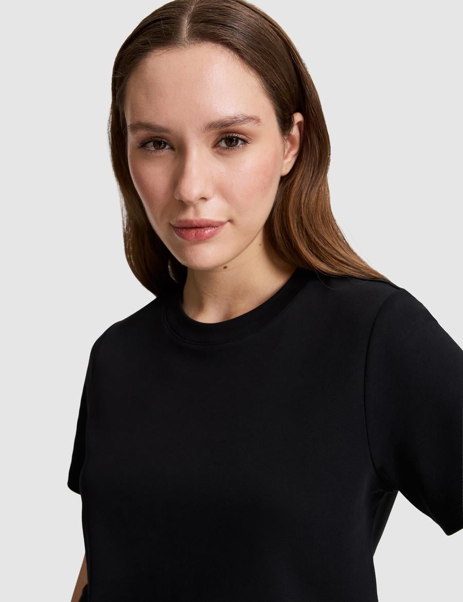 Siyah Regular Fit Bisiklet Yaka Basic Tişört