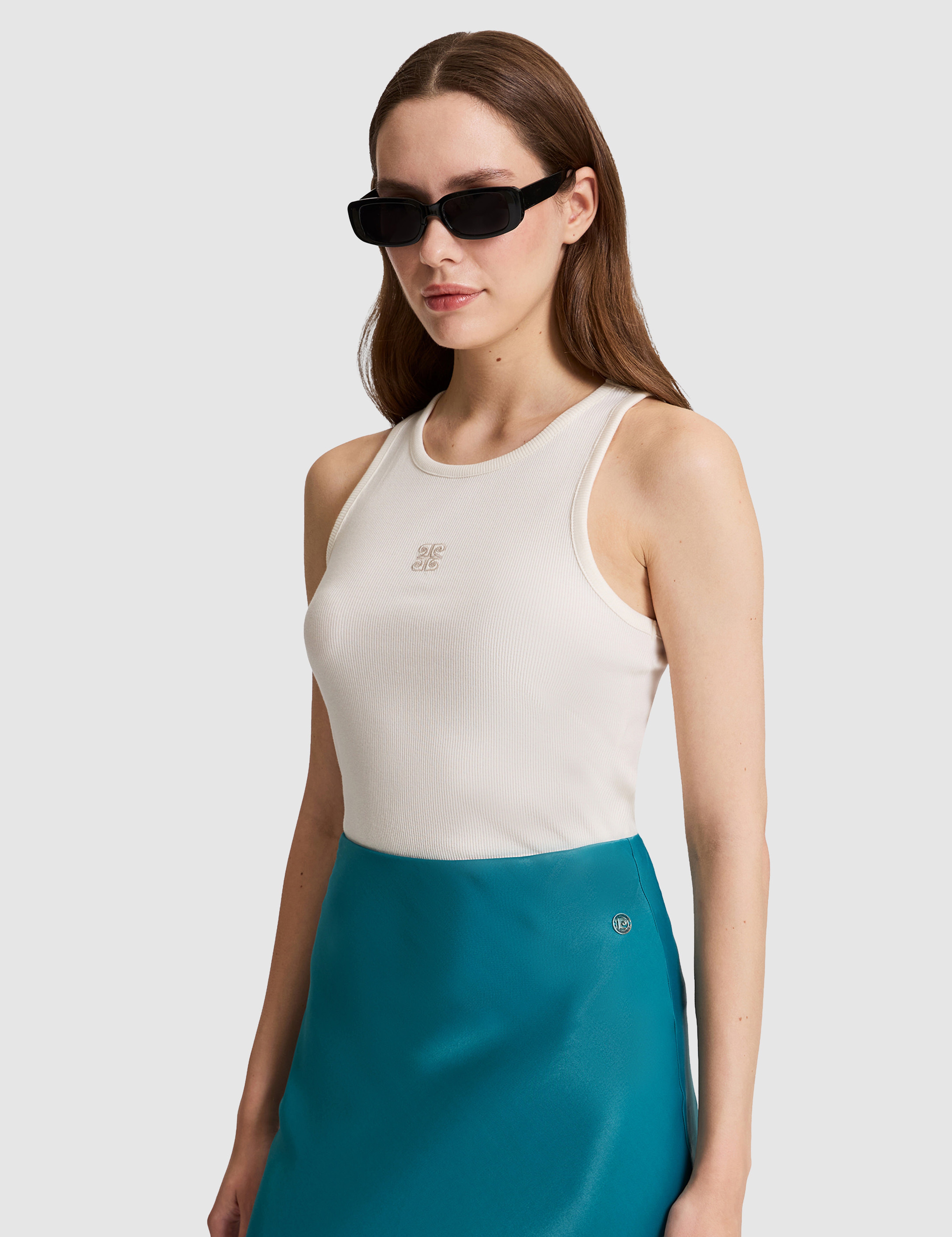 Ekru Slim Fit Örme Bluz - Image 3