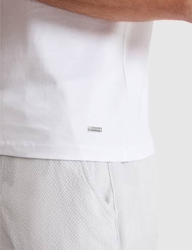 Beyaz Slim Fit %100 Pamuk Bisiklet Yaka Likralı Basic Tişört
