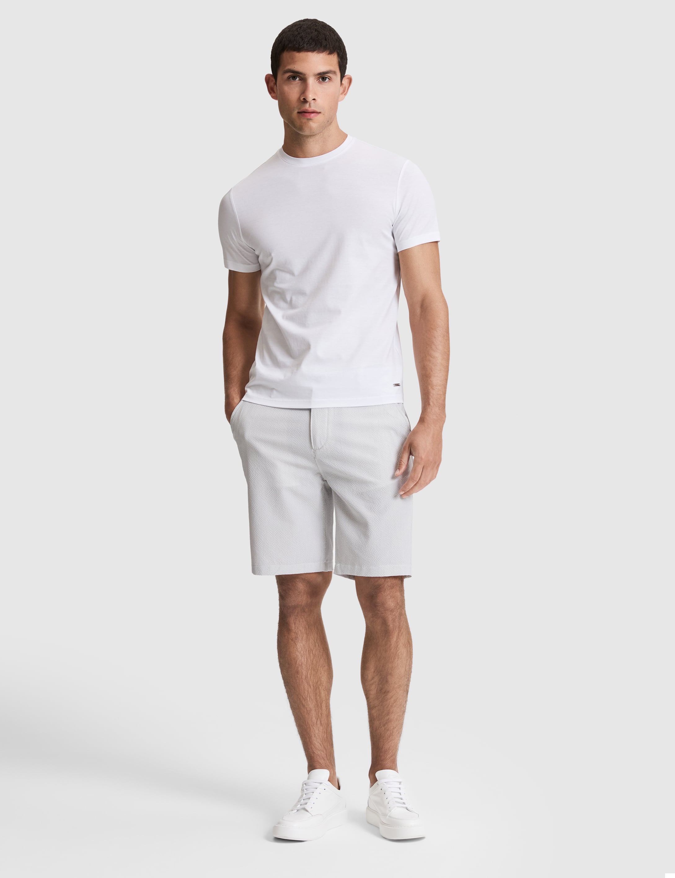 Beyaz Slim Fit %100 Pamuk Bisiklet Yaka Likralı Basic Tişört - 50321129142