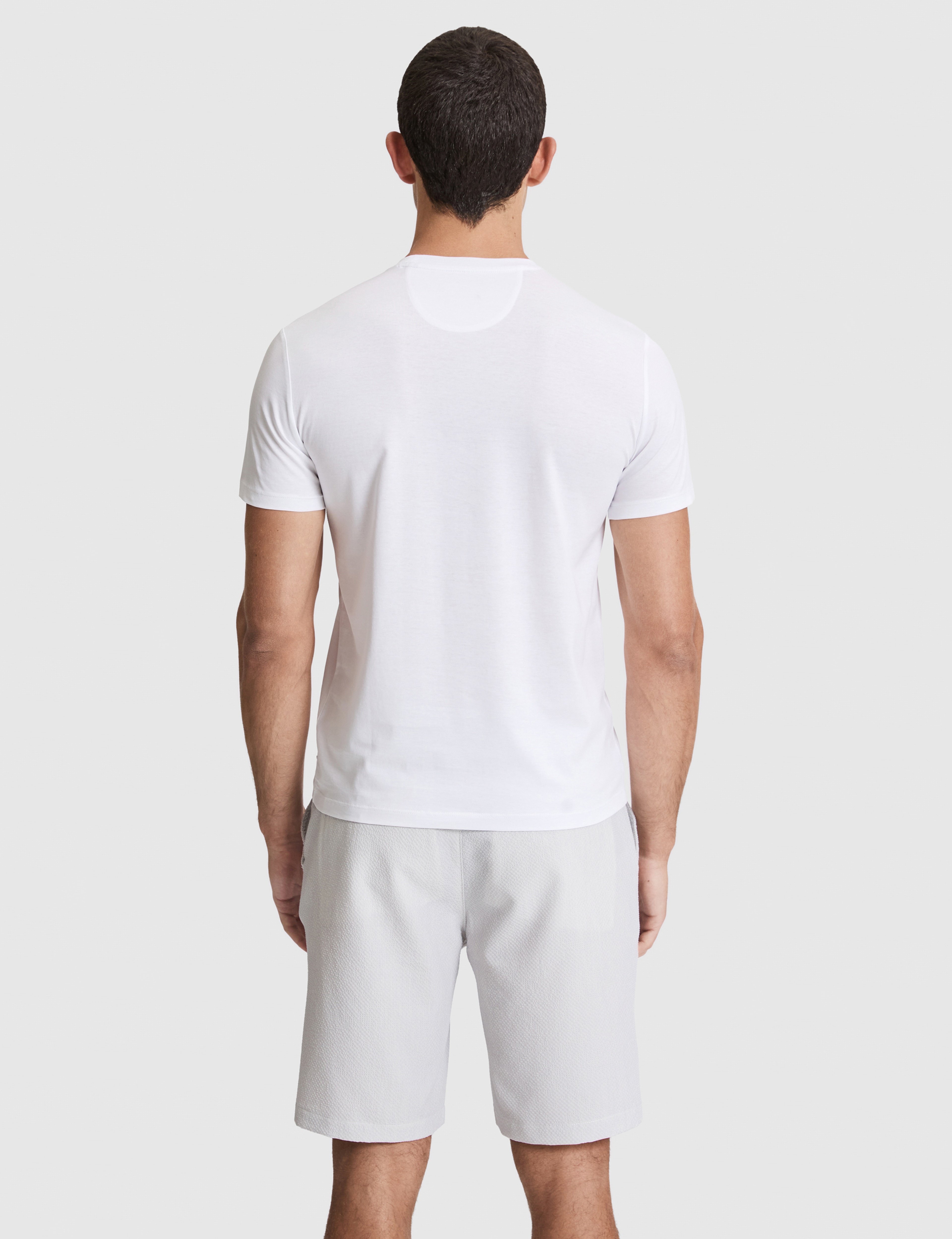 Beyaz Slim Fit %100 Pamuk Bisiklet Yaka Likralı Basic Tişört