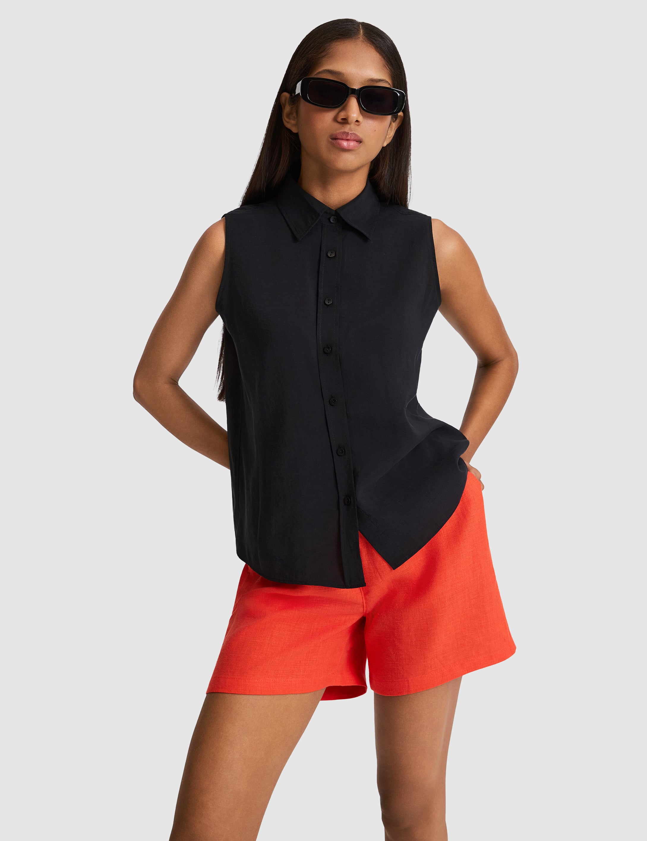 Siyah Regular Fit Kısa Kollu Gömlek