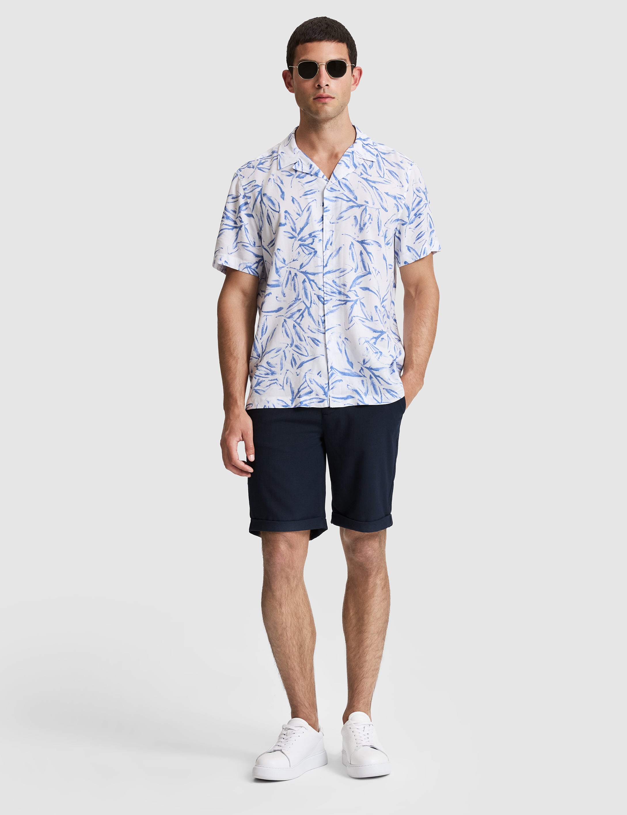Lacivert Slim Fit Dokuma Şort