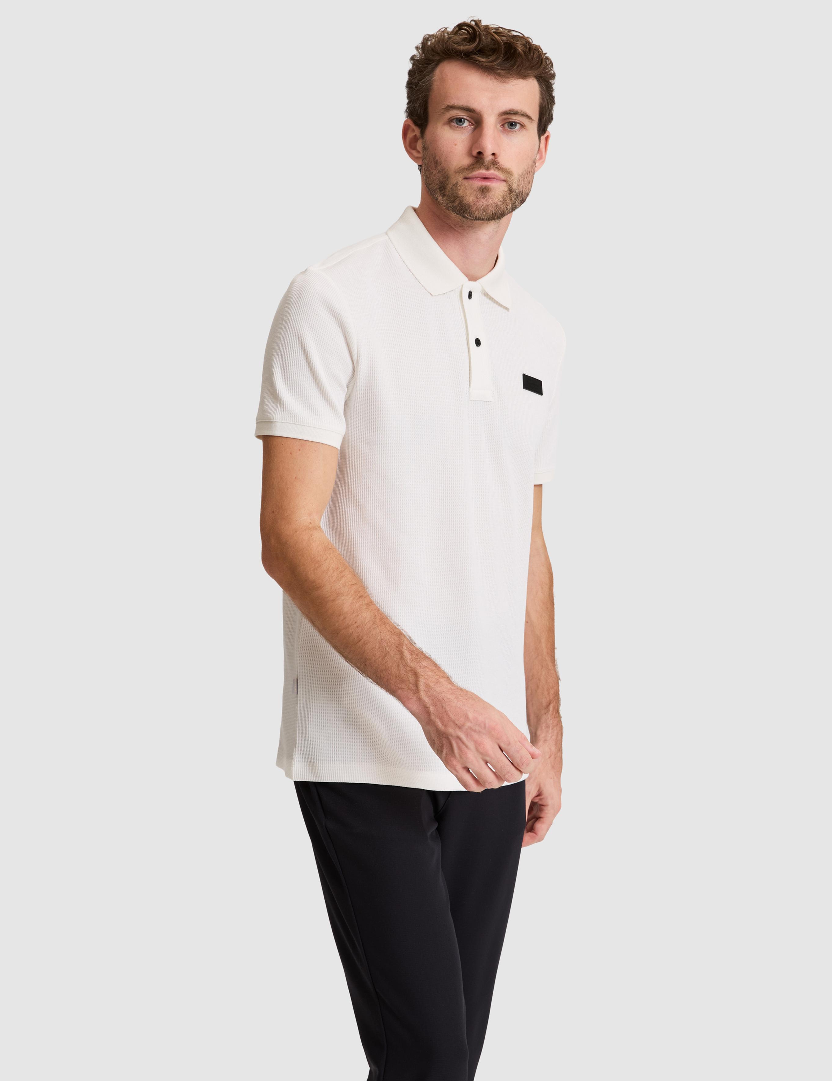 Beyaz Slim Fit Örme Dokulu Düğmeli Polo Yaka Tişört