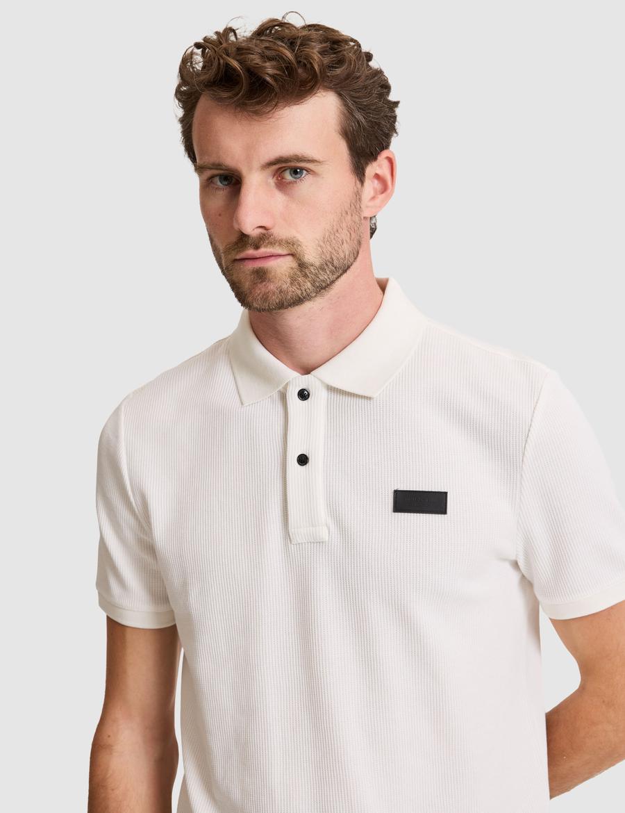 Beyaz Slim Fit Örme Dokulu Düğmeli Polo Yaka Tişört