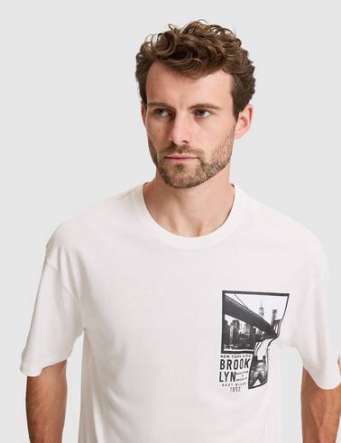Beyaz Comfort Fit Bisiklet Yaka Tişört