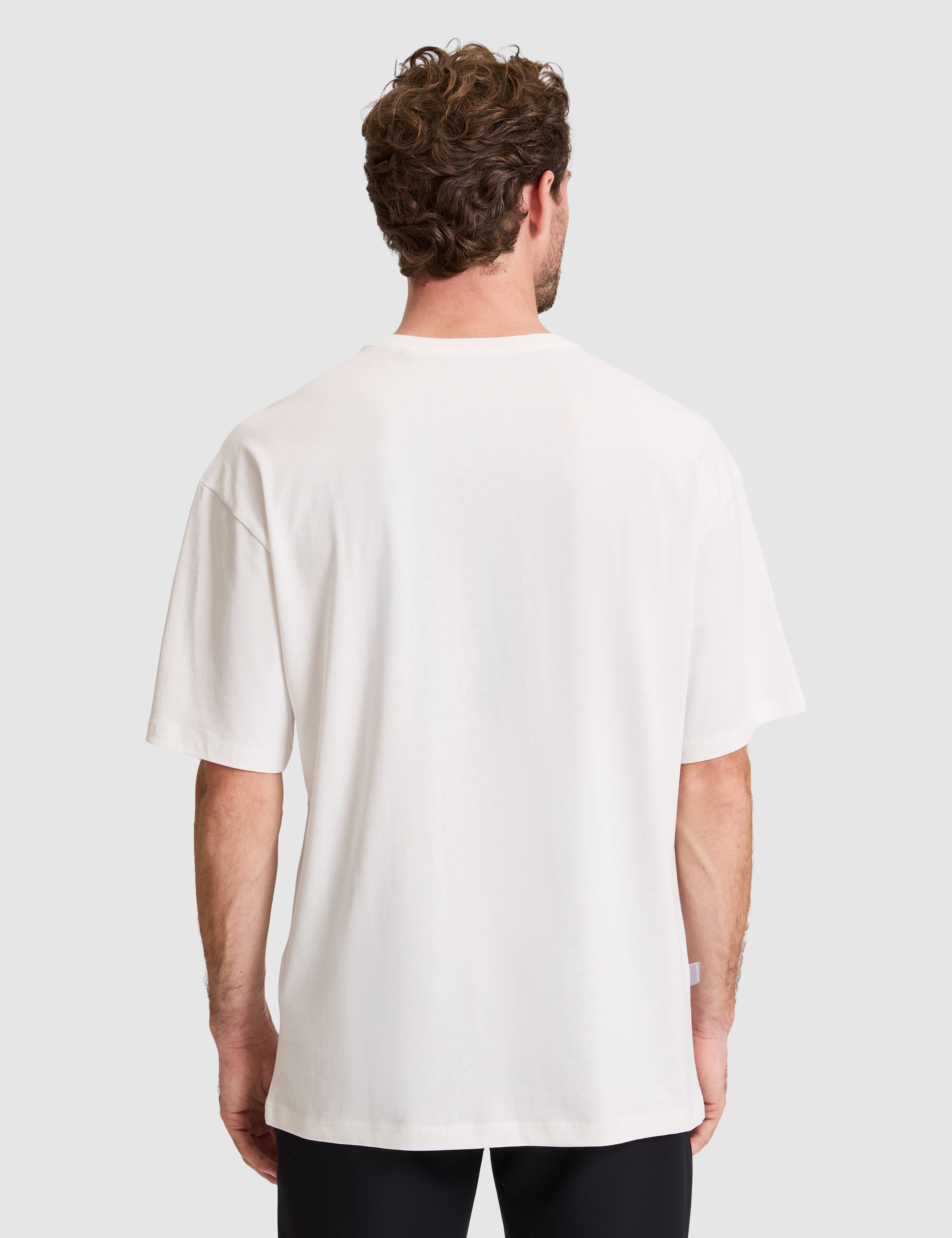 Beyaz Comfort Fit Bisiklet Yaka Tişört - Image 5