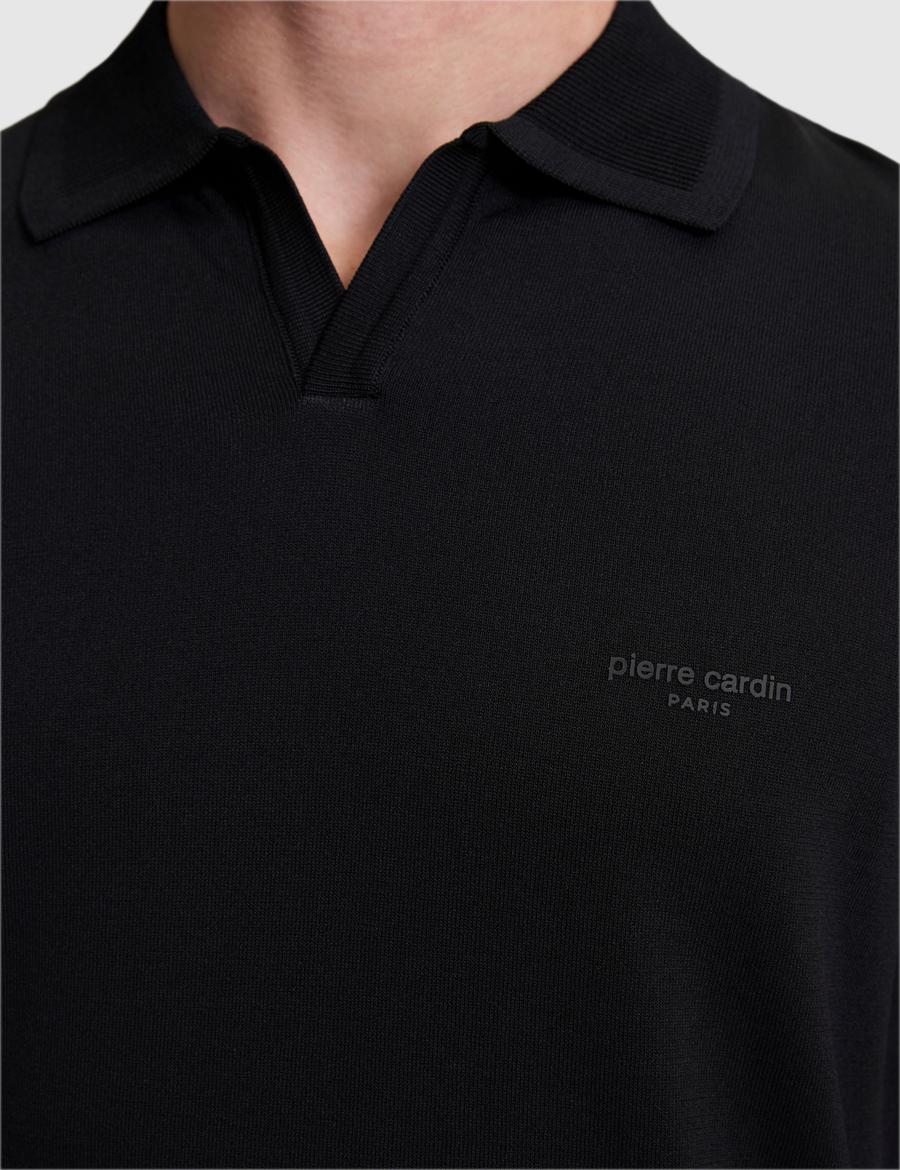 Siyah Slim Fit Apaş Yaka Triko Tişört