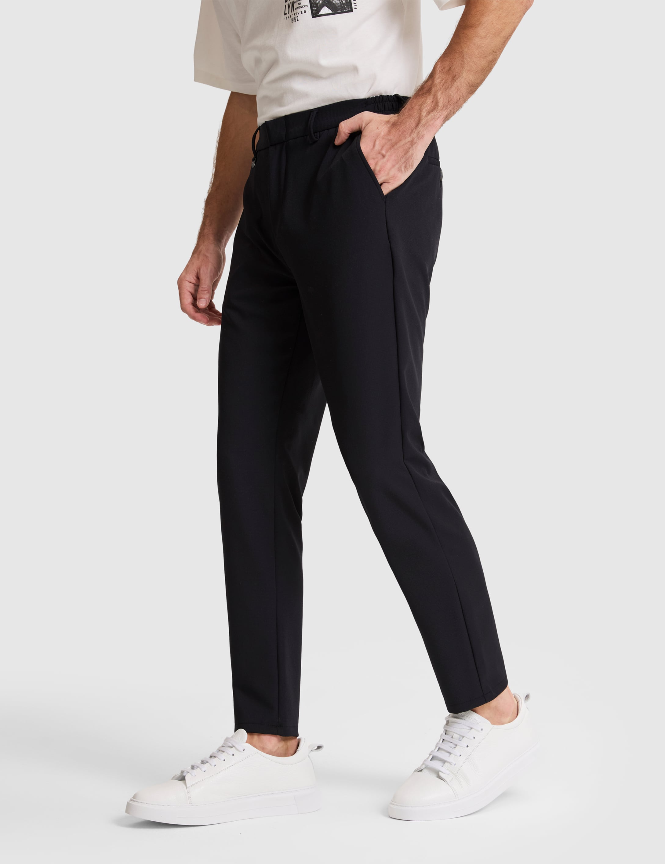 Siyah Tappered Fit Esnek Bel Pantolon - 50333529009
