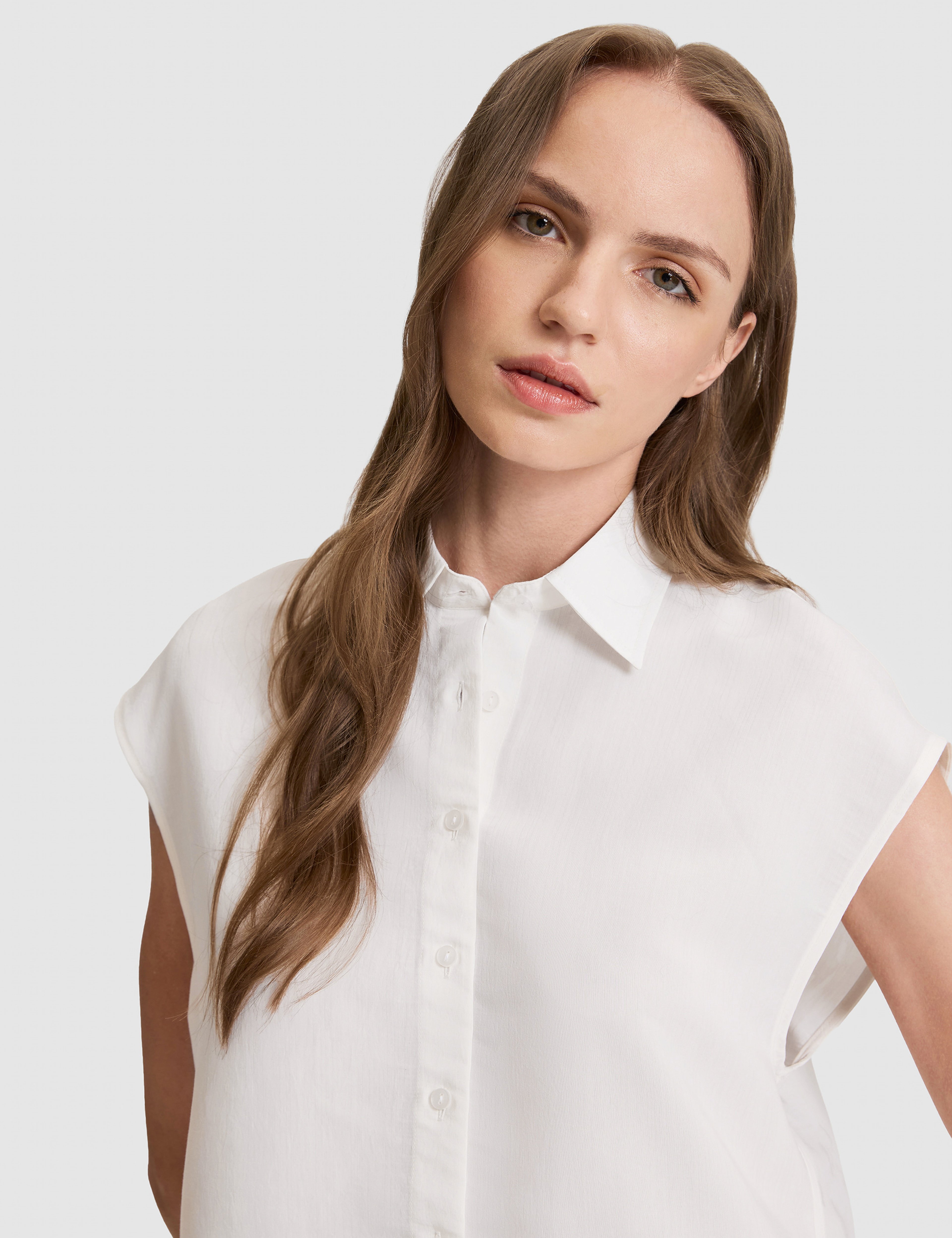 Beyaz Comfort Fit Kısa Kollu Gömlek