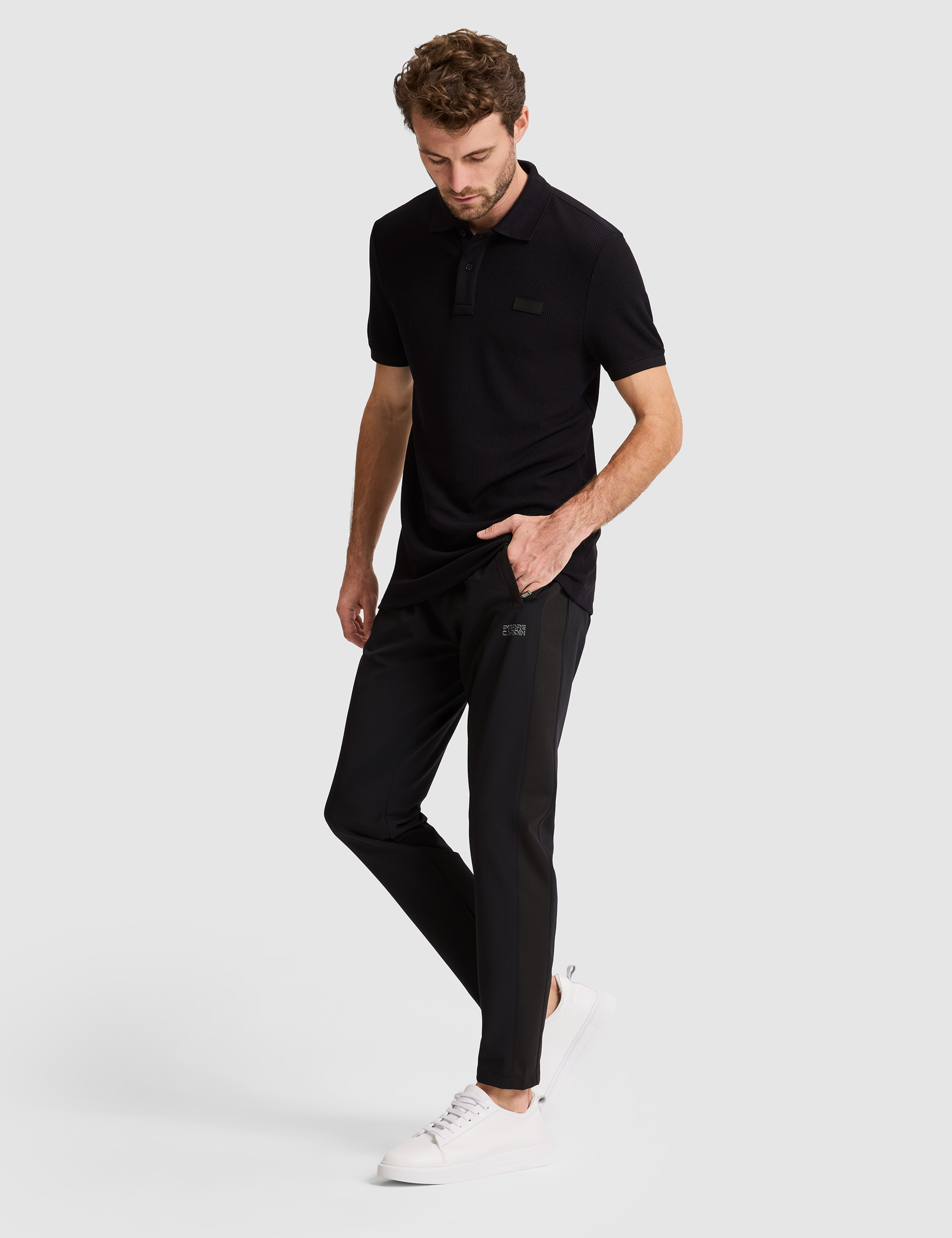Siyah Regular Fit Eşofman Altı - 50321558004