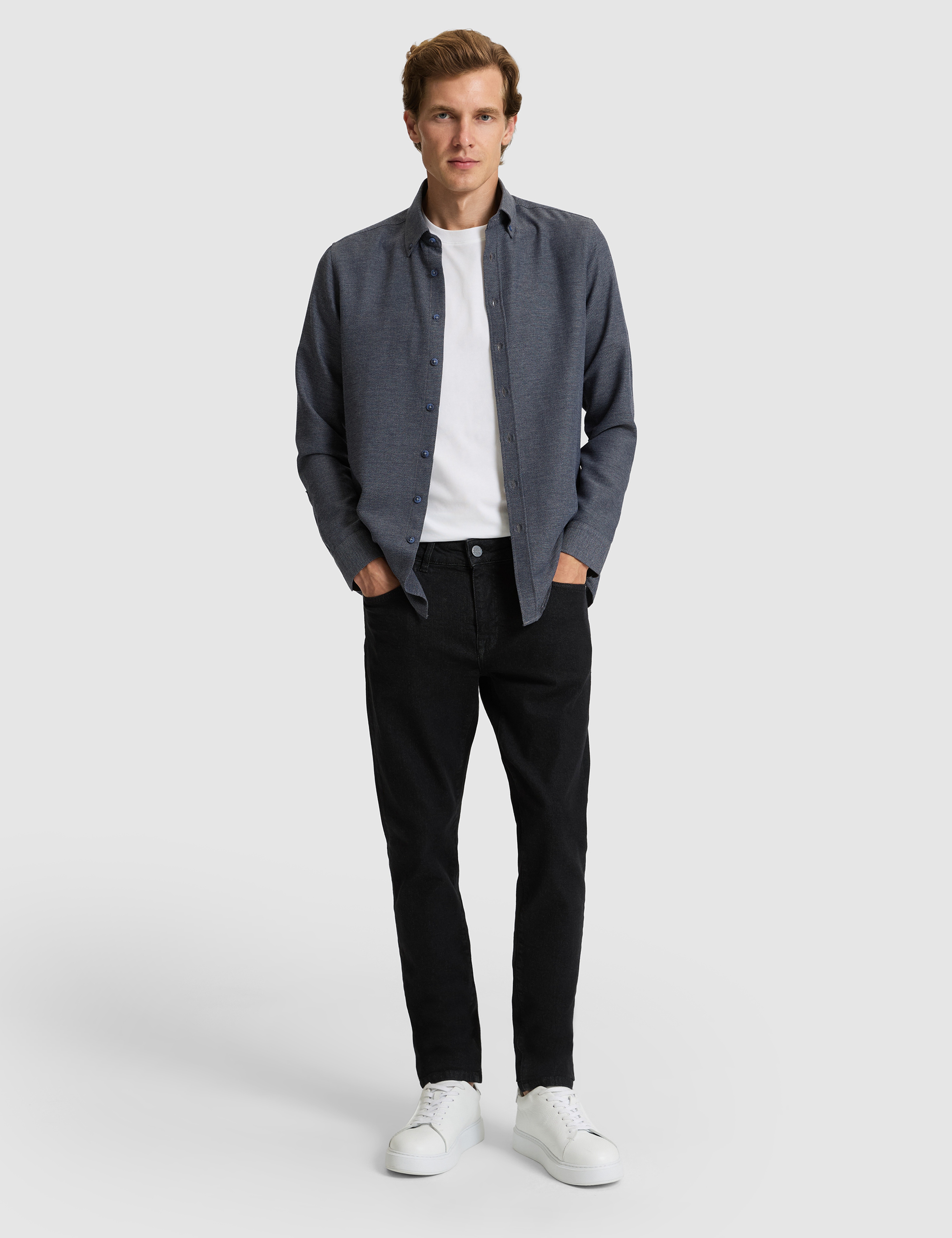 Lacivert Slim Fit Dokulu Uzun Kollu Gömlek - Image 4