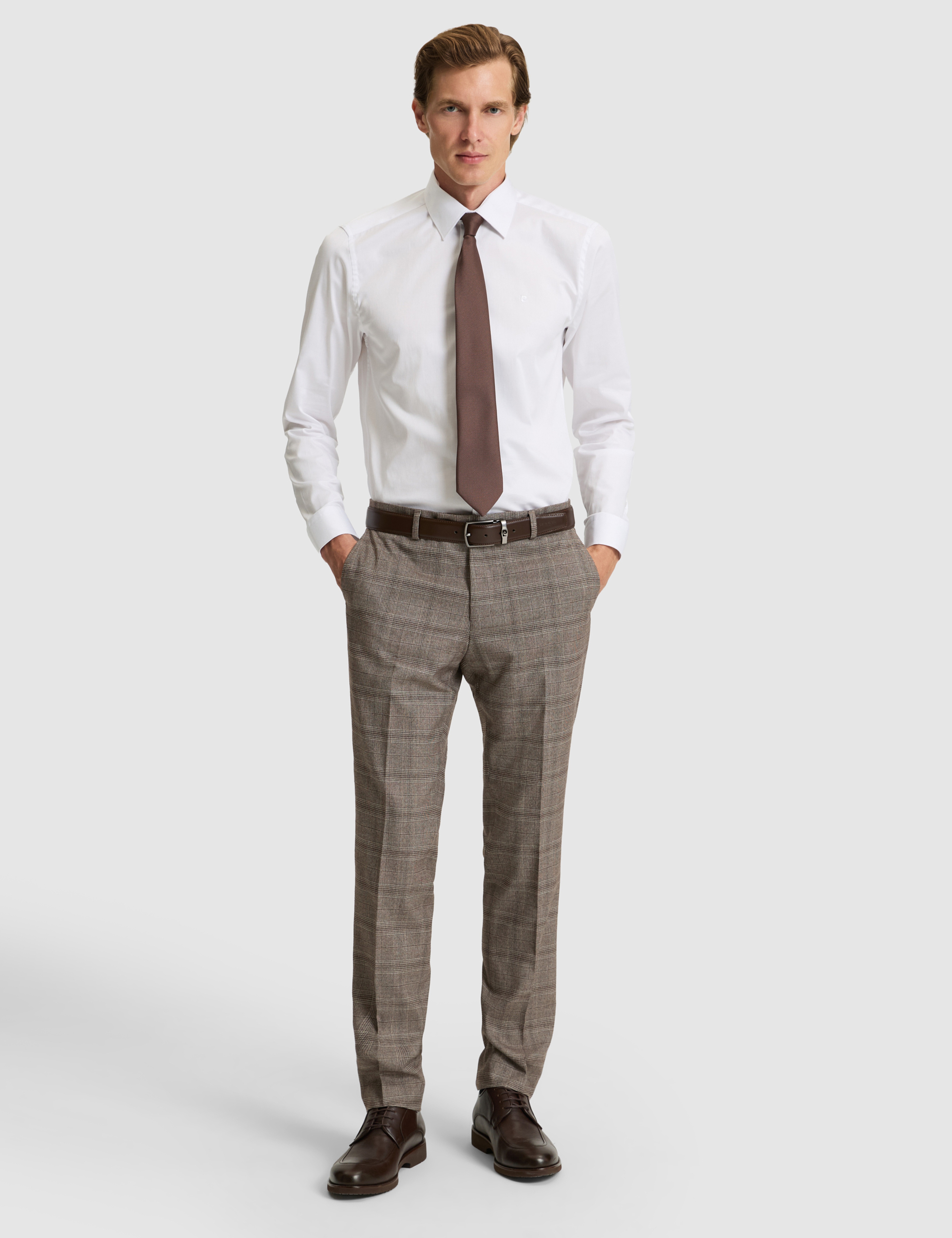 Beyaz Slim Fit Uzun Kollu Basic Gömlek