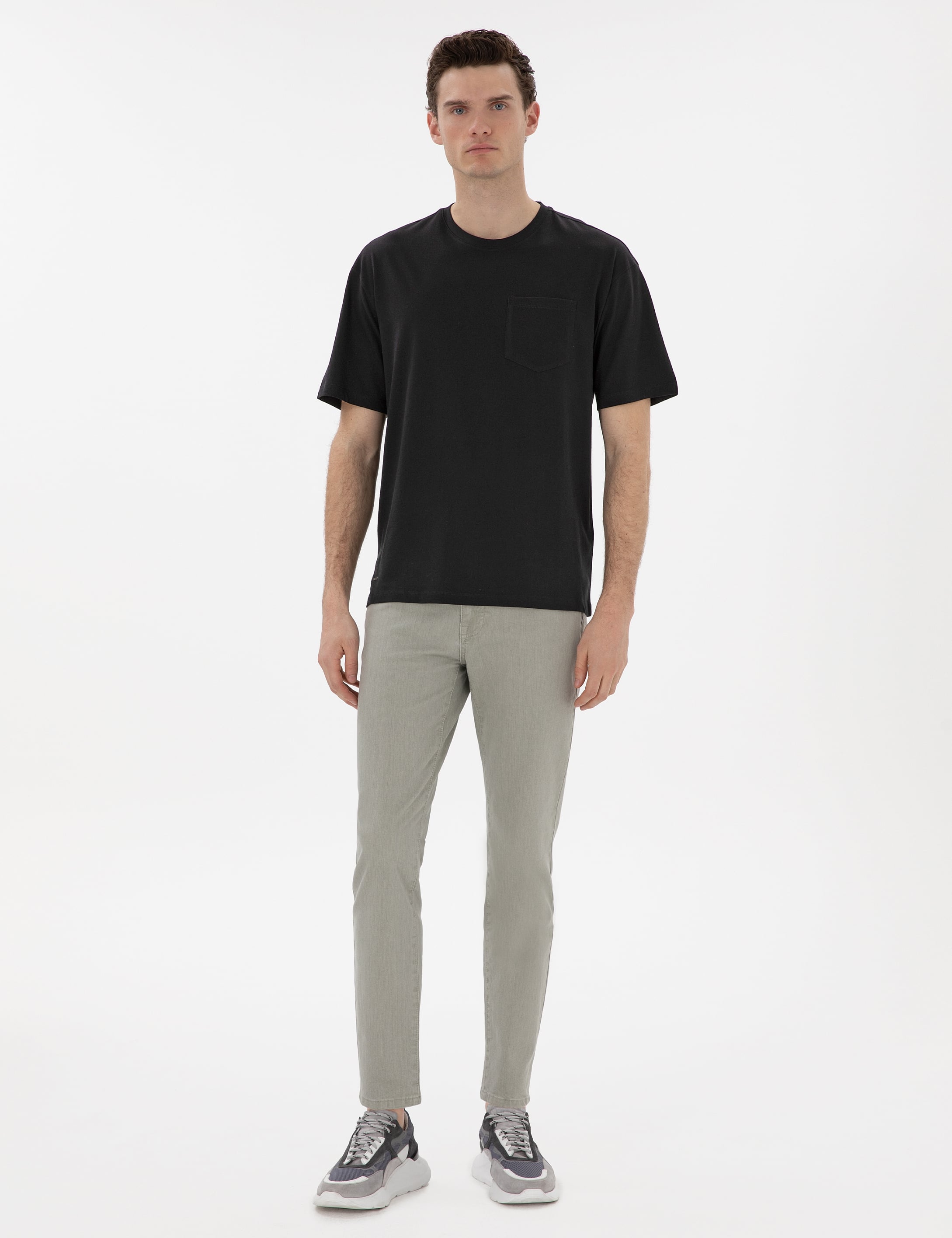 Siyah Comfort Fit %100 Pamuk Bisiklet Yaka Basic Tişört