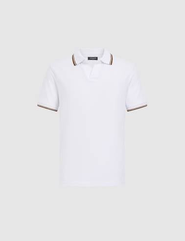 Beyaz Slim Fit %100 Pamuk Apaş Yaka Tişört