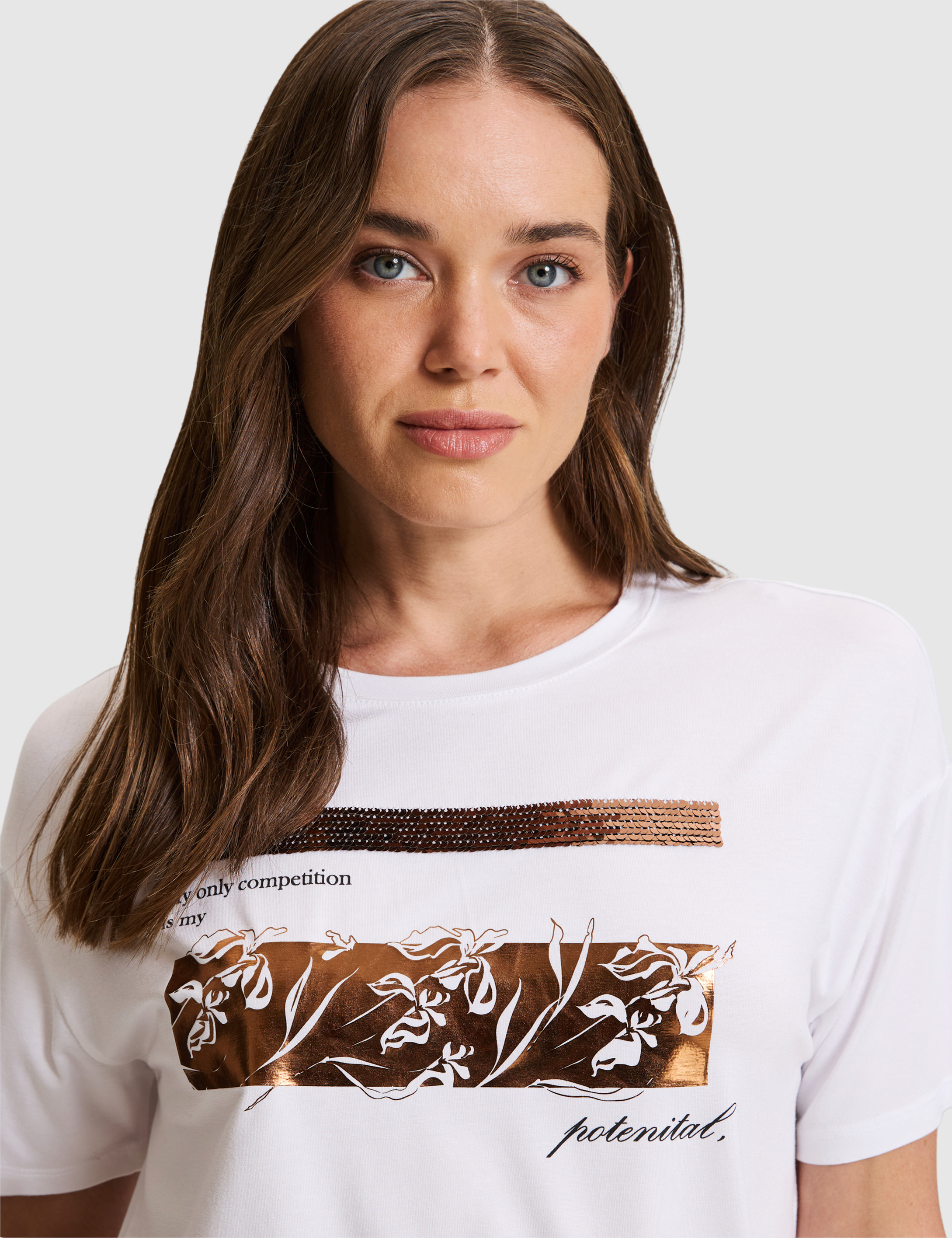 Beyaz Comfort Fit Tişört