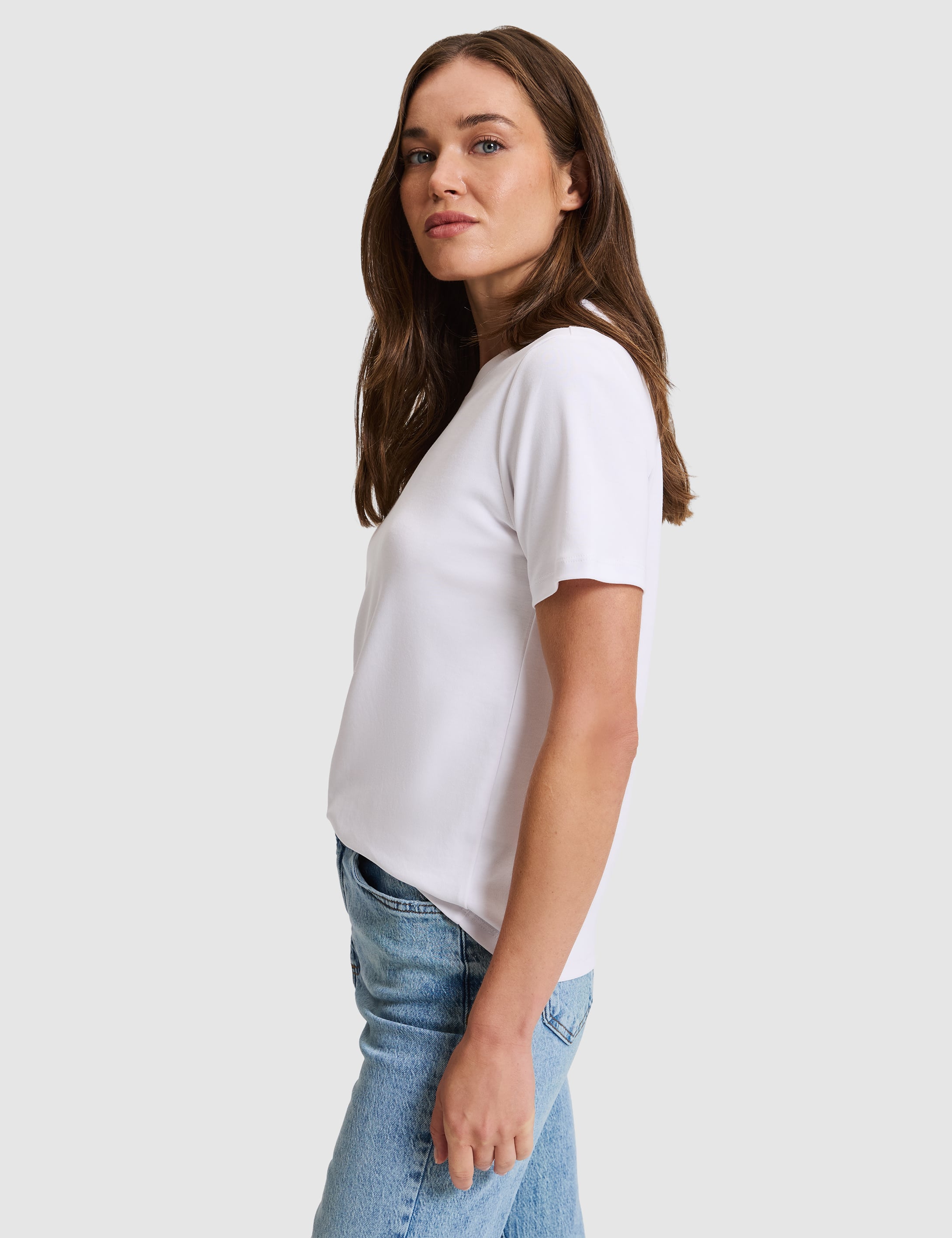 Beyaz Regular Fit Basic Tişört - Image 3