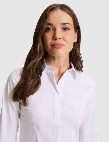 Beyaz Slim Fit Uzun Kollu Gömlek