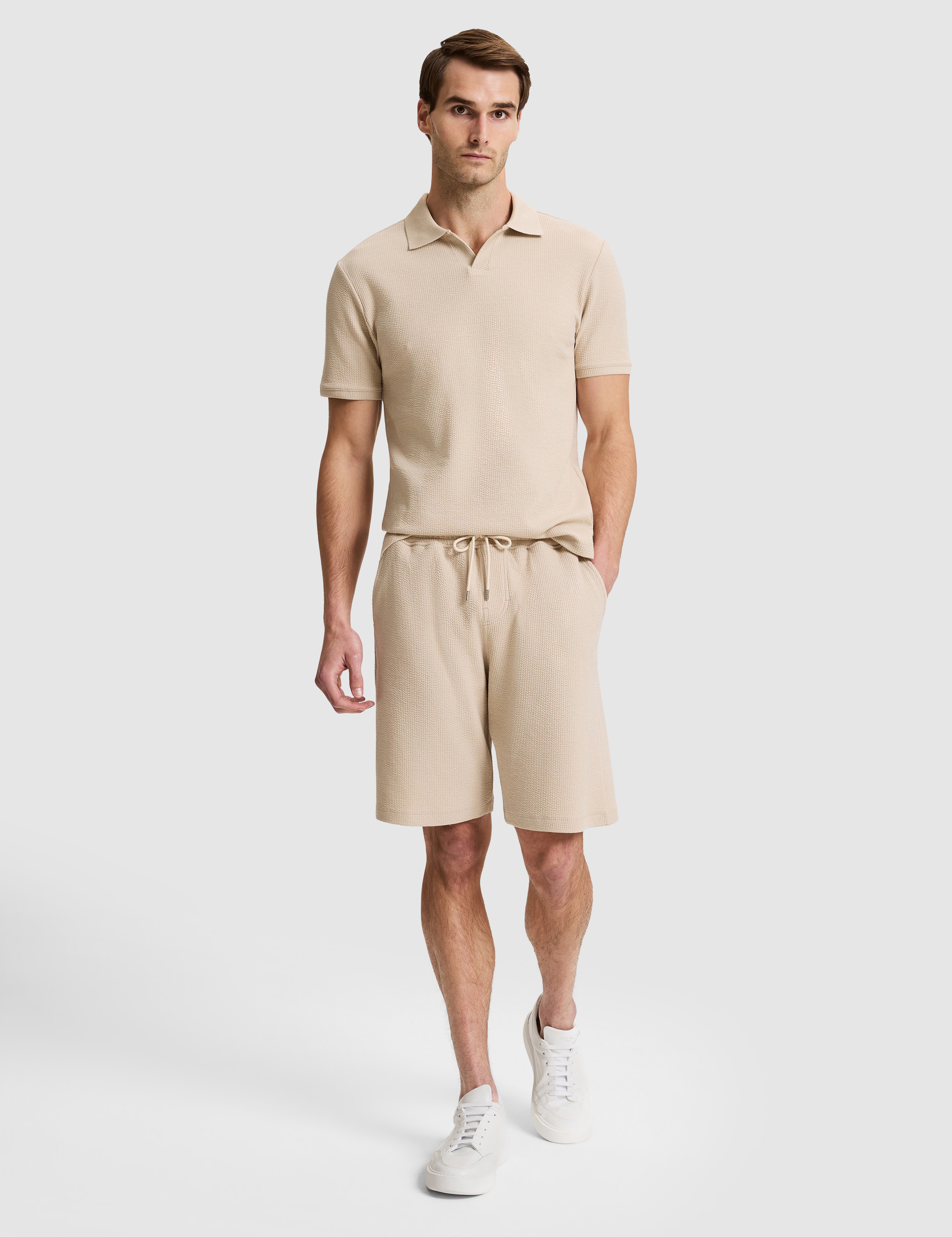 Koyu Bej Regular Fit Polo Yaka Tişört - Image 4
