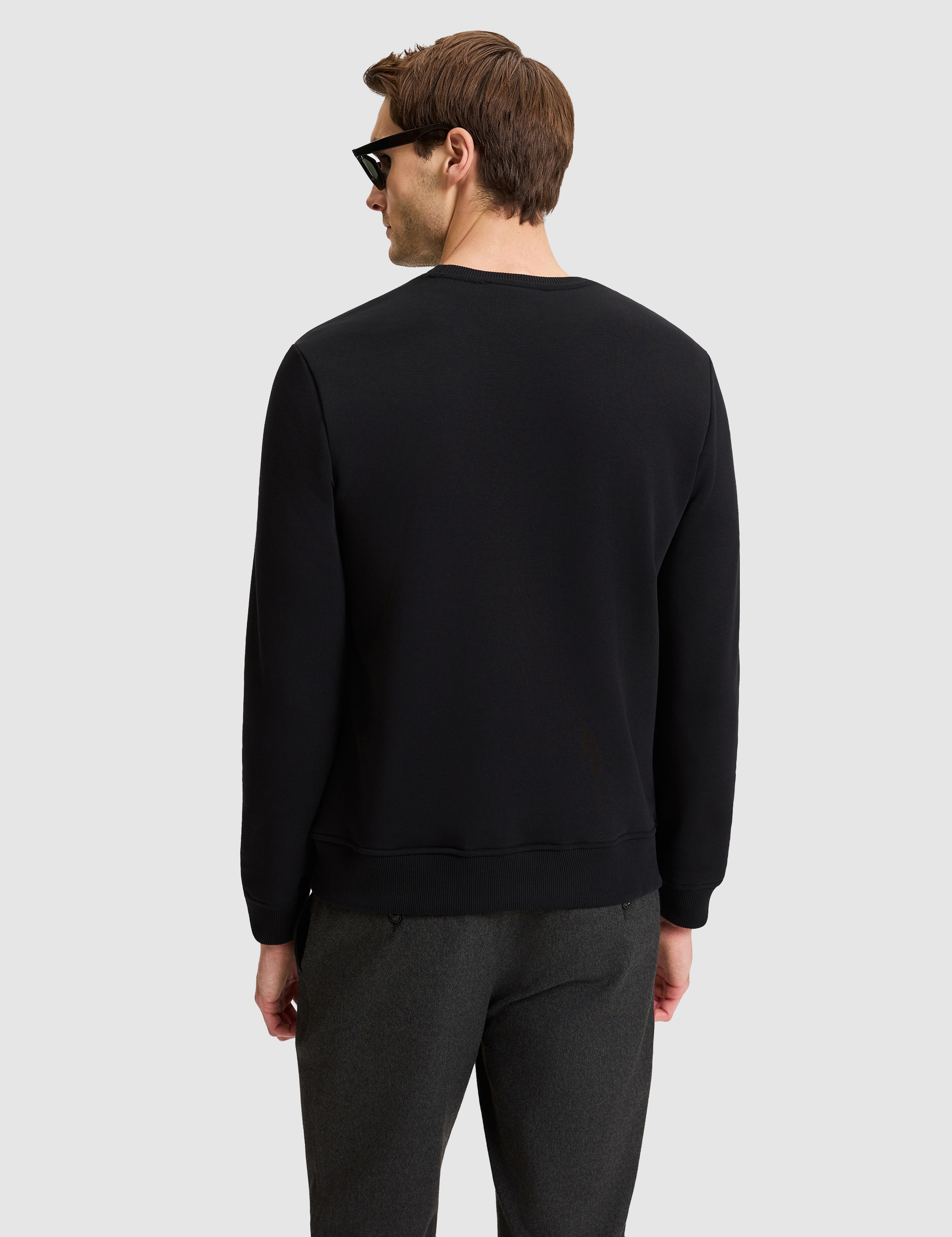 Siyah Regular Fit Basic Sweatshirt