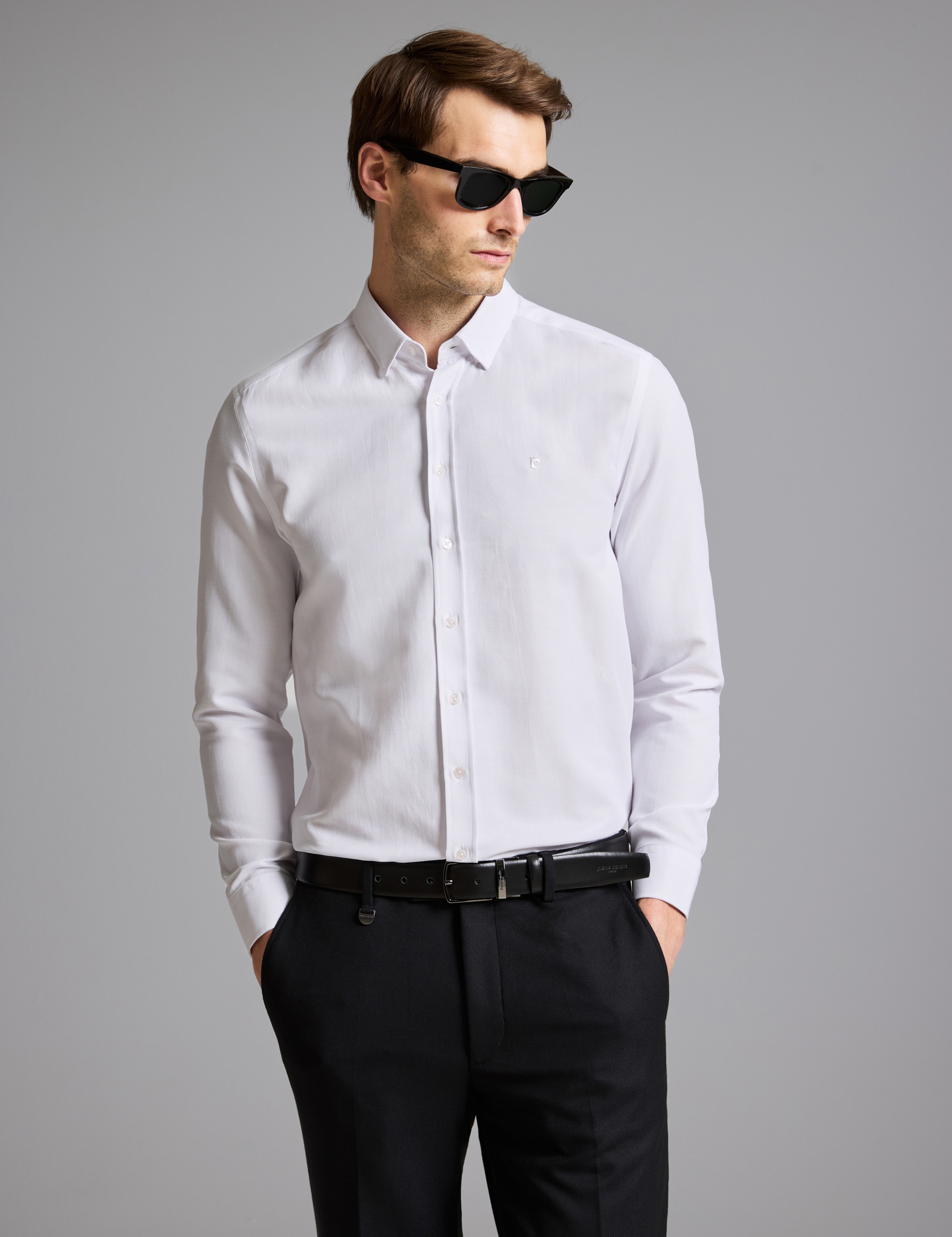 Beyaz Slim Fit Uzun Kollu Gömlek - Image 1