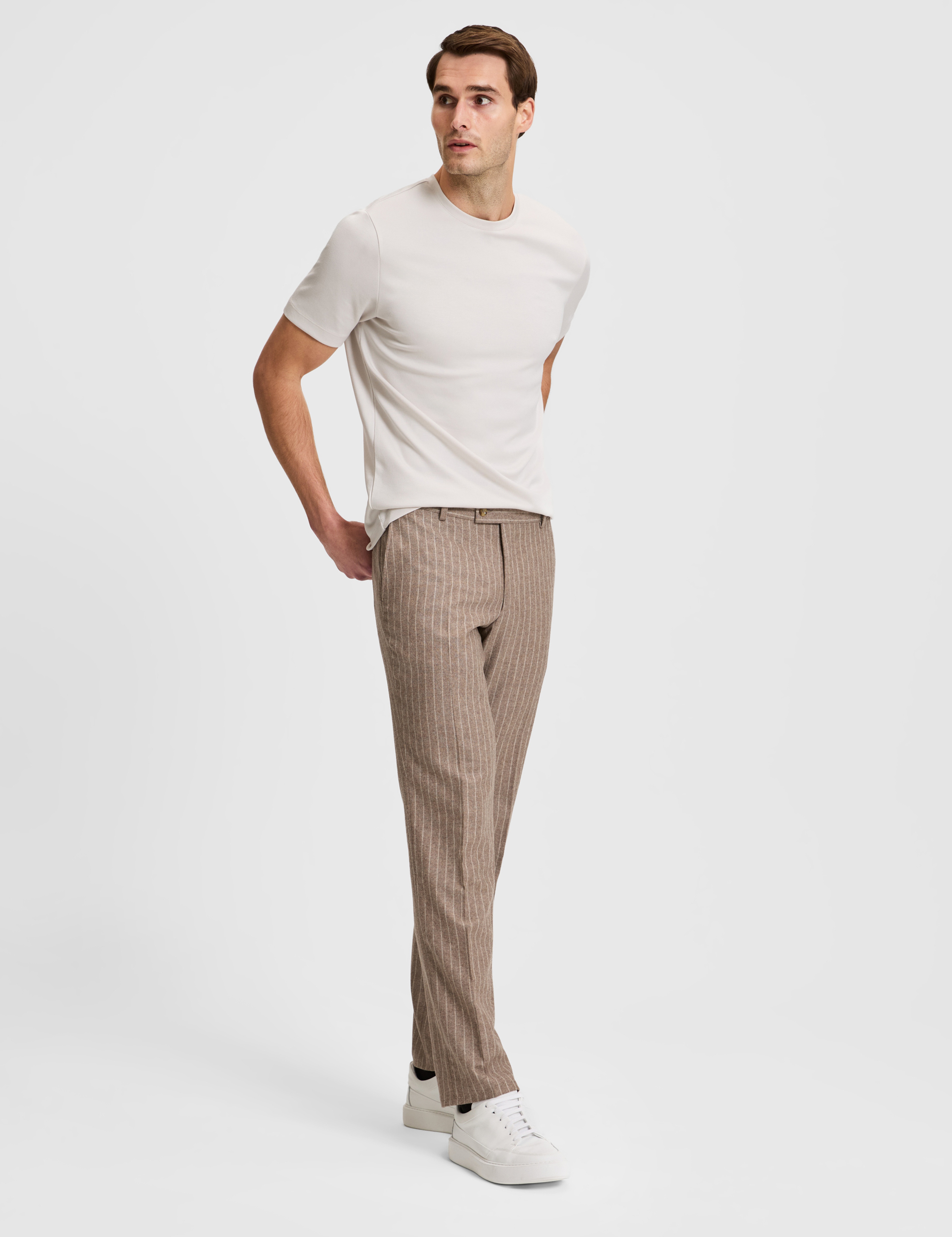 Bej Regular Fit Basic Tişört - Image 4
