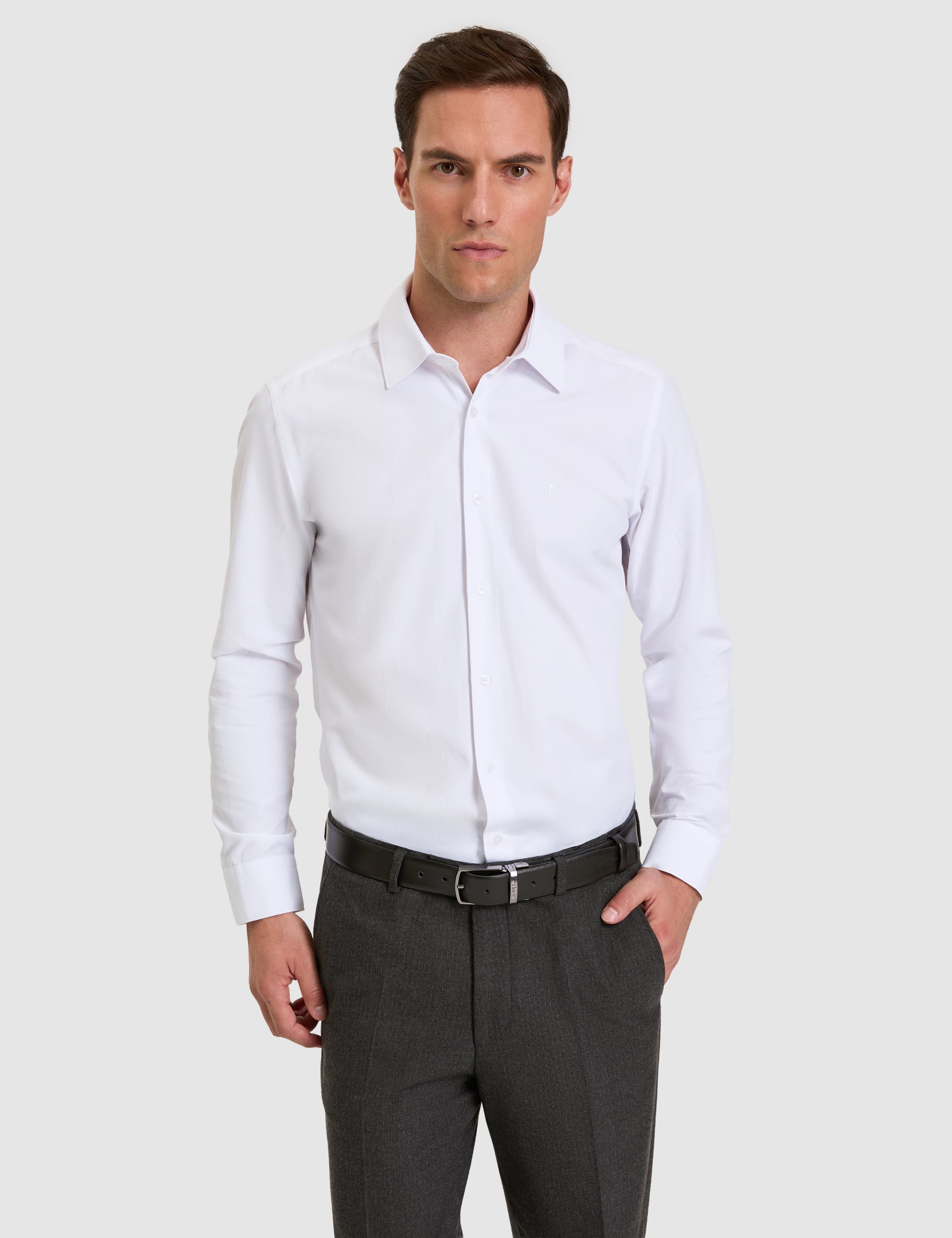 Beyaz Slim Fit Uzun Kollu Basic Gömlek